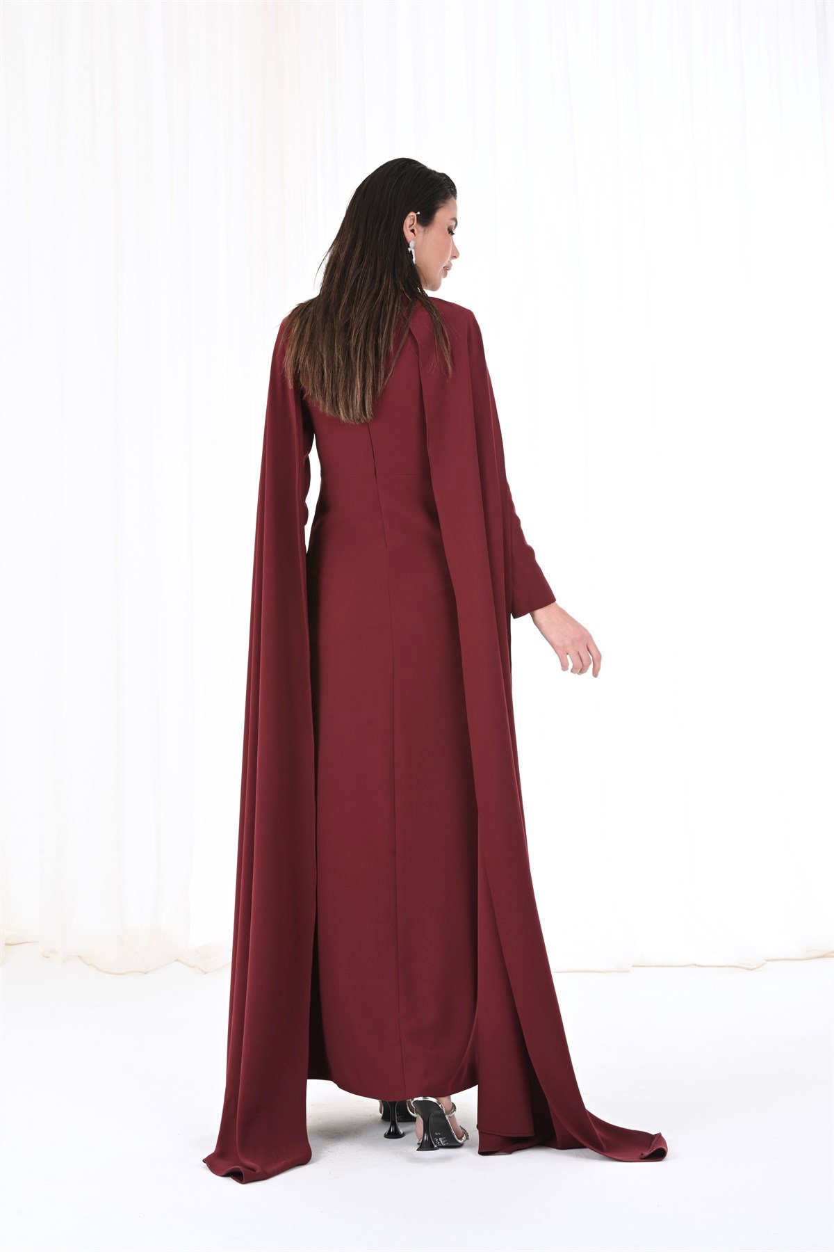 Bordo Pelerin Kol Elbise