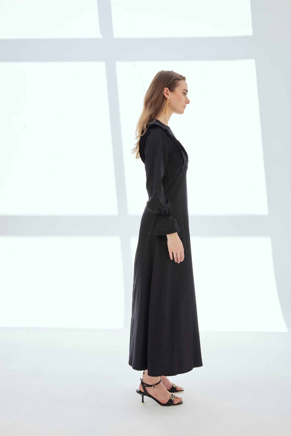 Siyah Maxi Saten Elbise