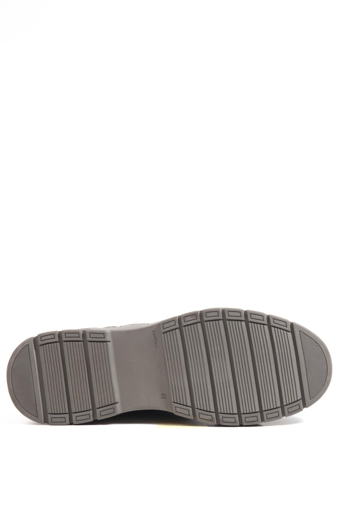 240028 Gri Nubuk Erkek Bot
