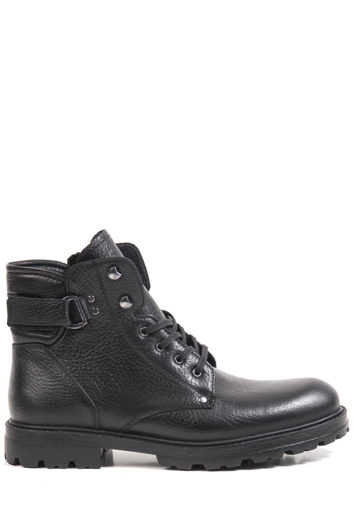 240252 Siyah Erkek Bot