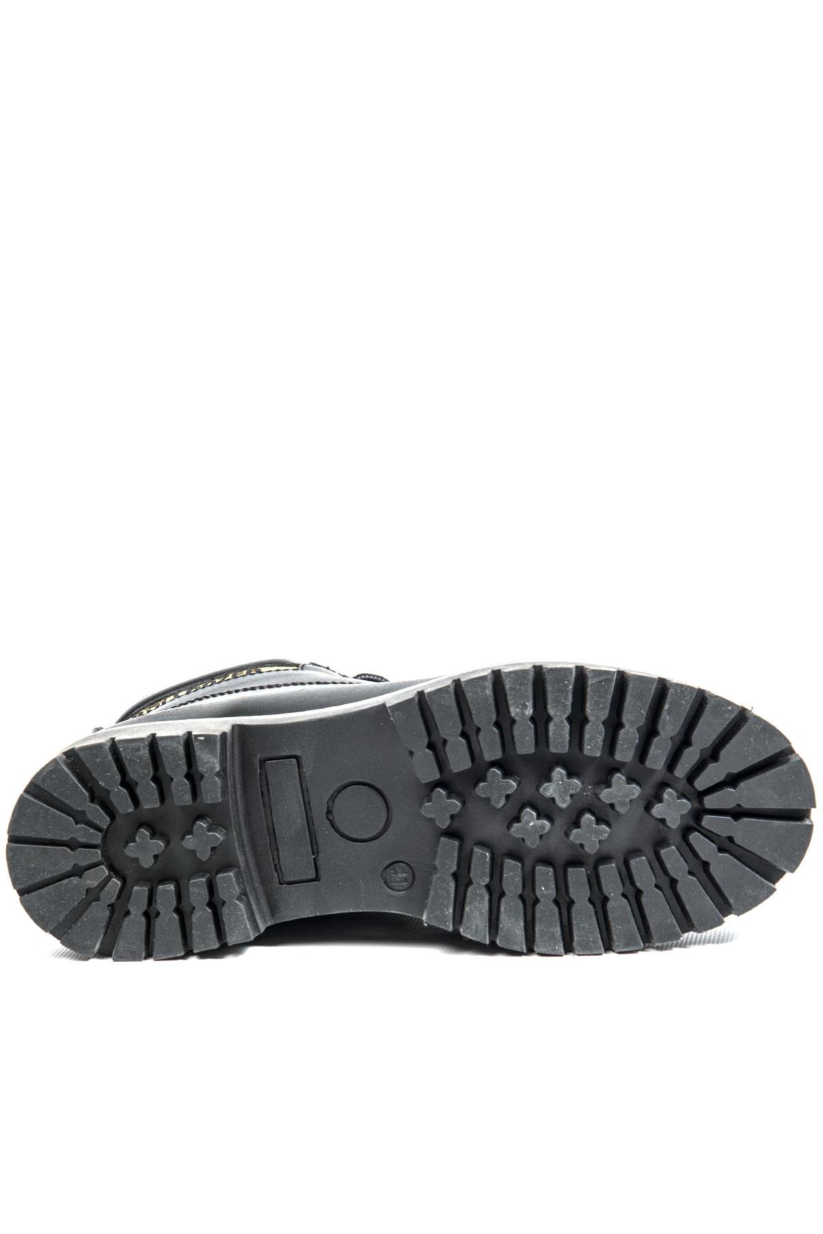 250122 Siyah Erkek Bot