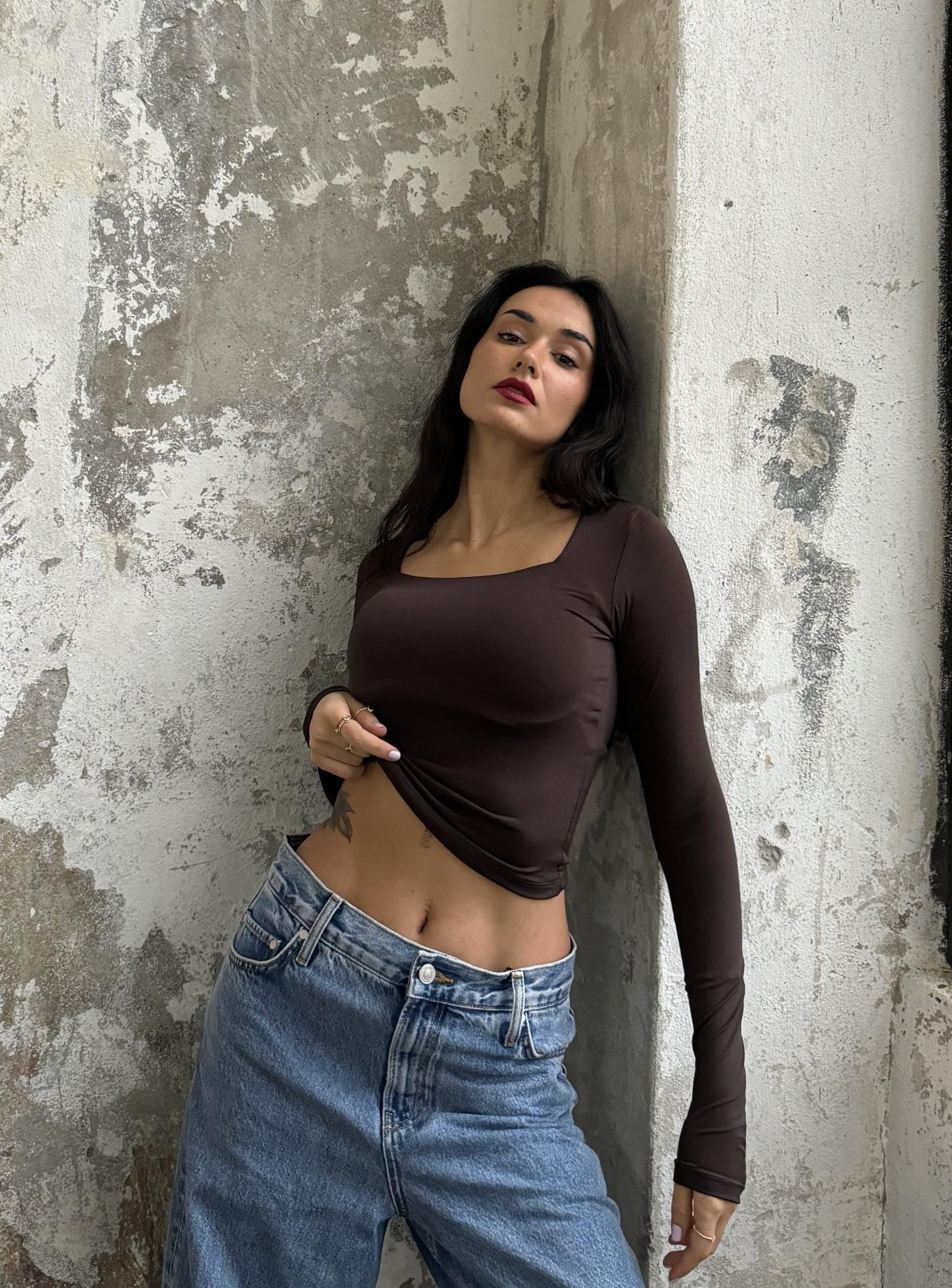 Acı Kahve Kare Yaka Uzun Kollu Slimfit Basic Body 27053