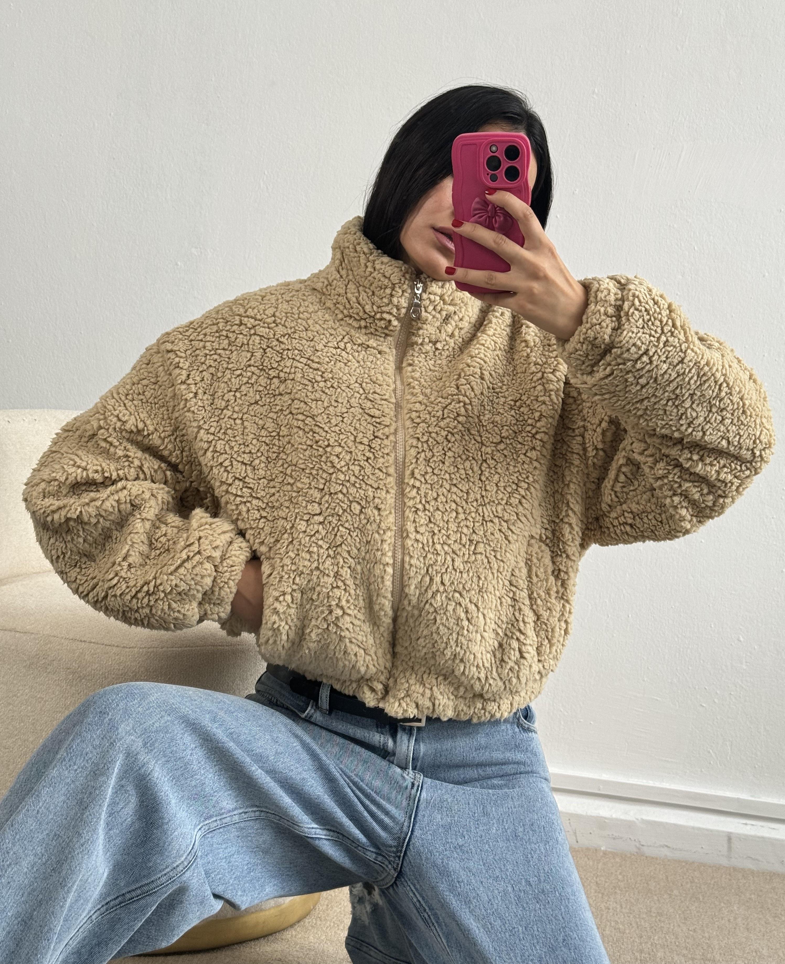 Bej Astarlı Oversize Pelüş Mont 26113
