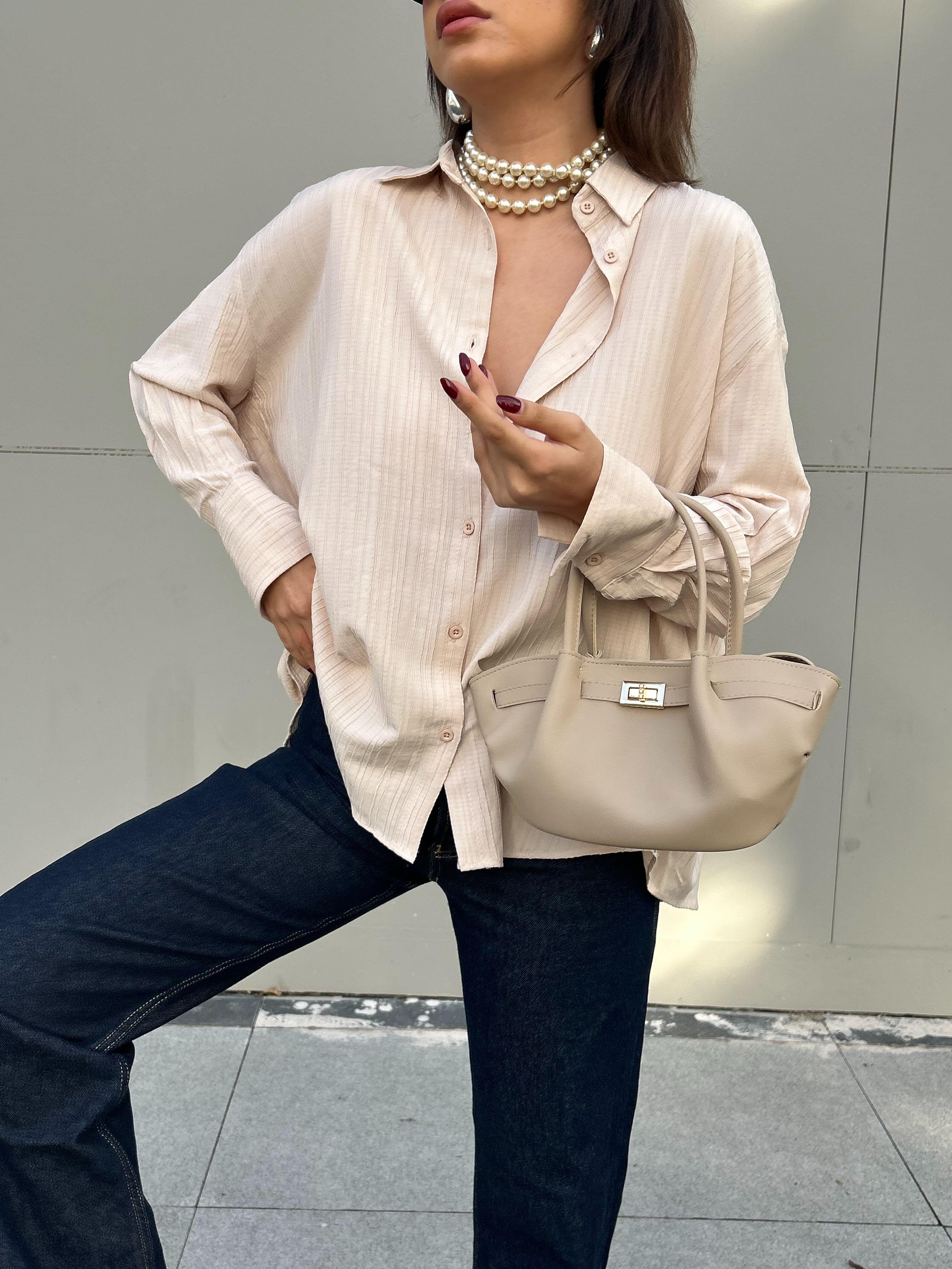 Bej Oversize Geniş Manşetli Kadın Gömlek 27384