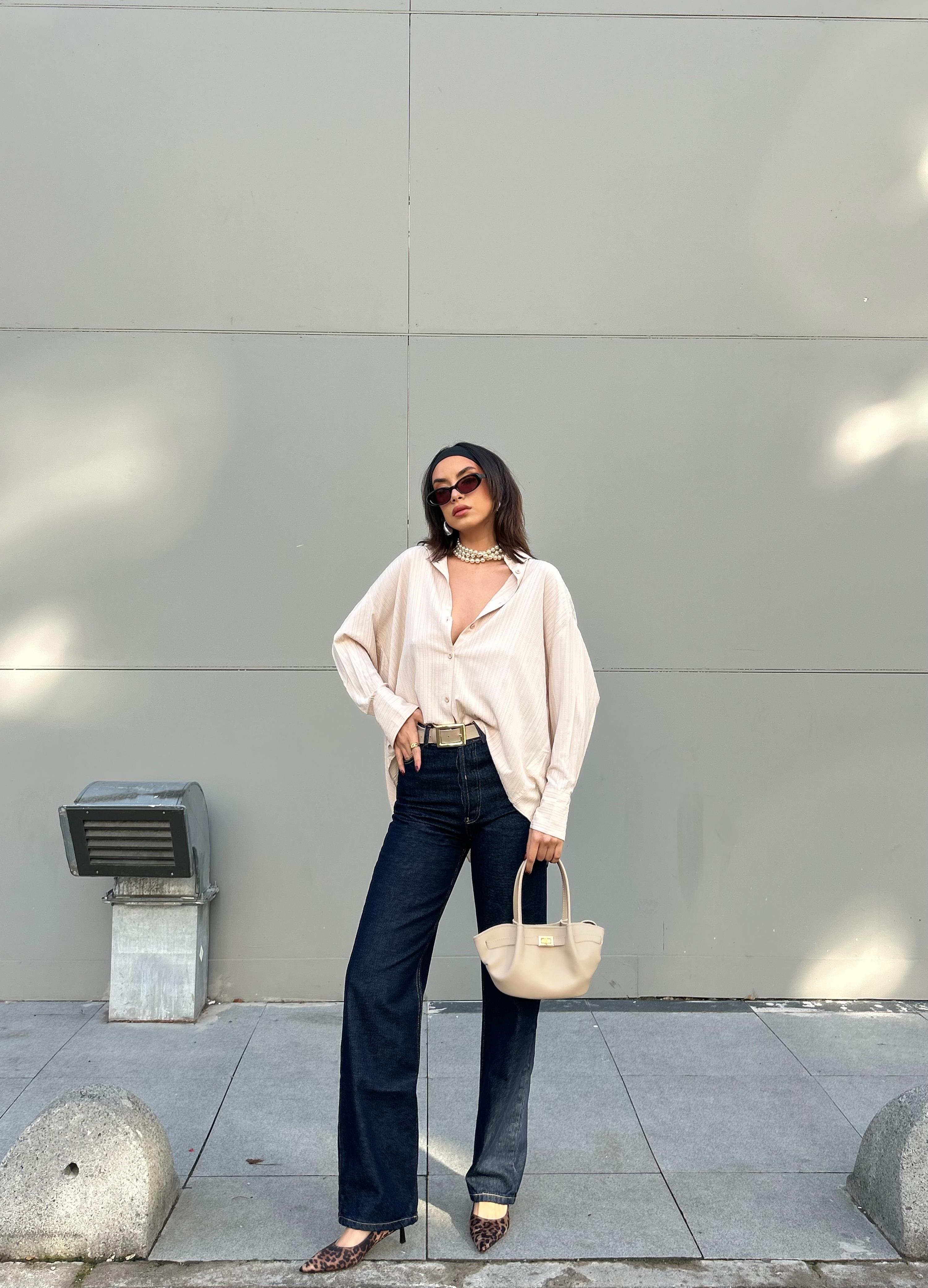 Bej Oversize Geniş Manşetli Kadın Gömlek 27384