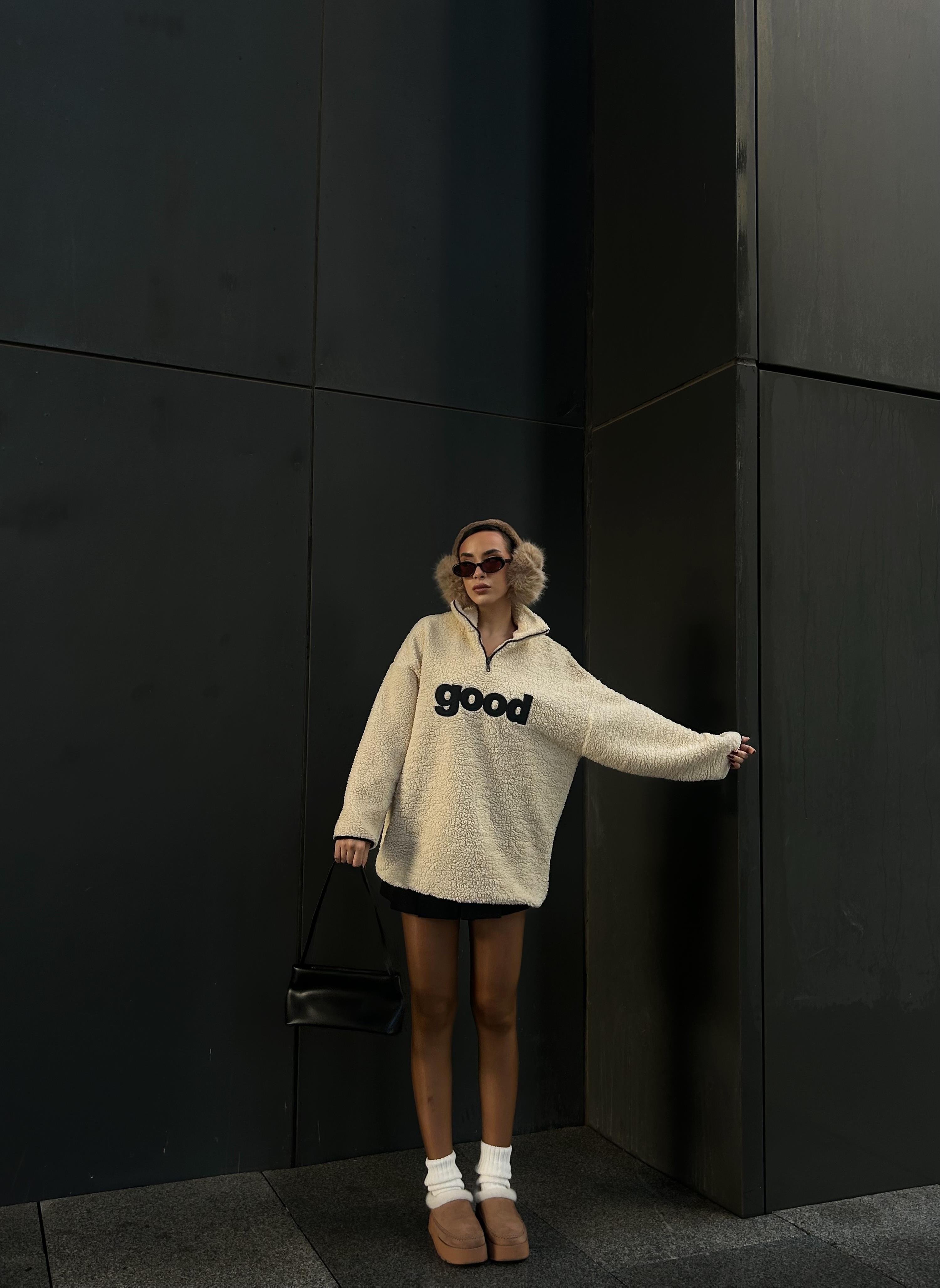 Bej Pelüş Yarım Fermuarlı Oversize Nakışlı Sweatshirt 28354