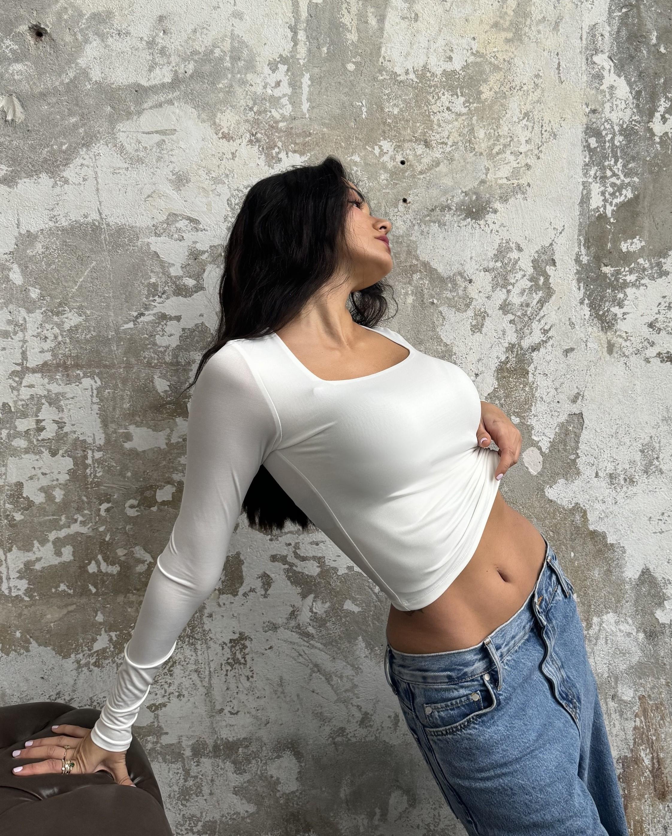 Beyaz Kare Yaka Uzun Kollu Slimfit Basic Body 27053