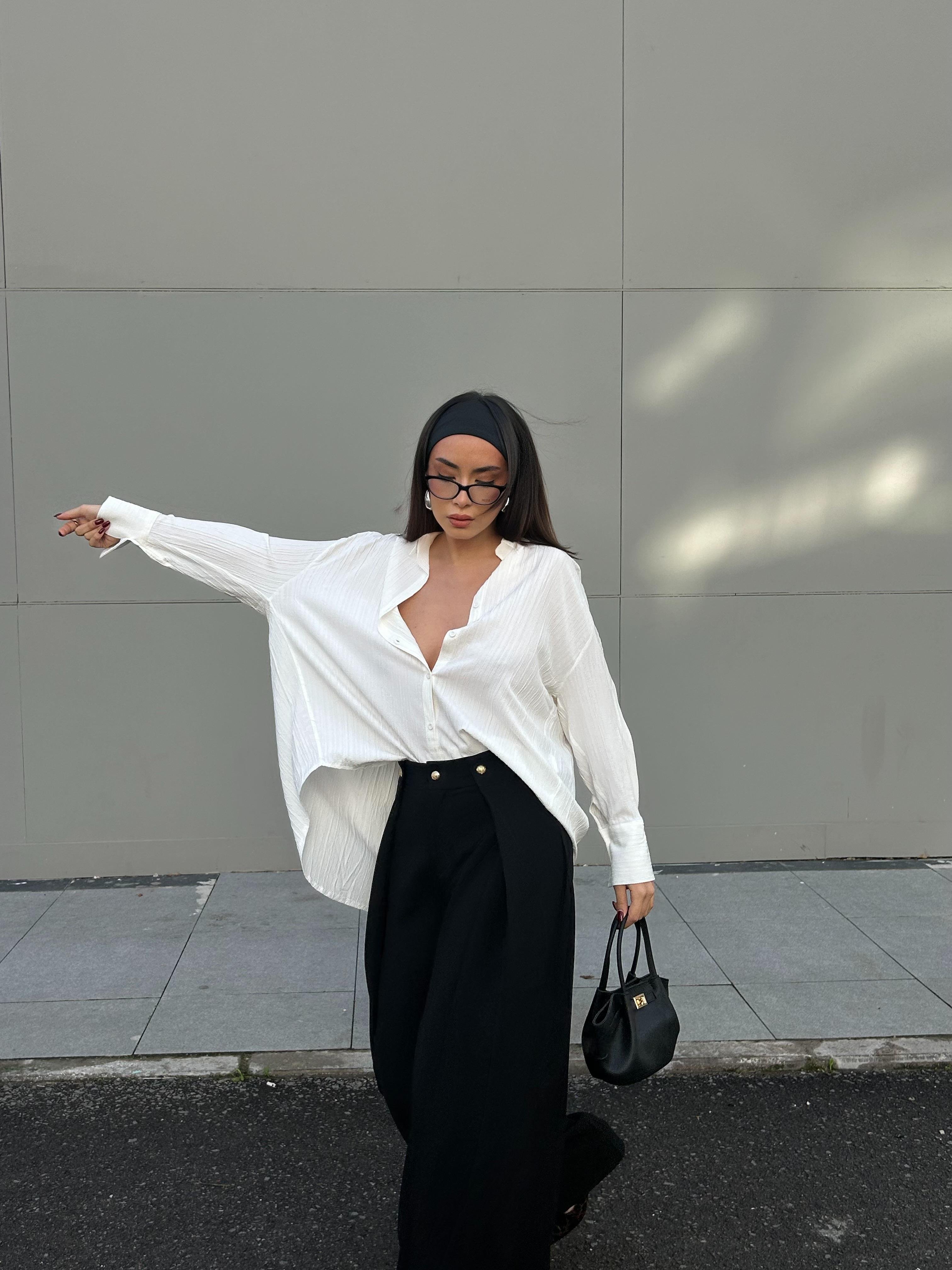 Beyaz Oversize Geniş Manşetli Kadın Gömlek 27384