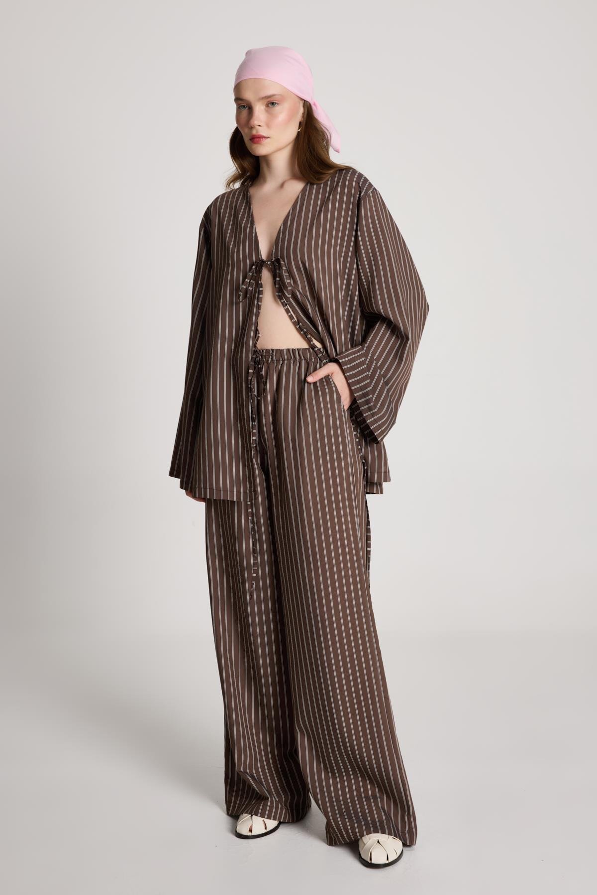 Darrell Çizgili Bağlamalı Gömlek/Pantolon Takım Kahve