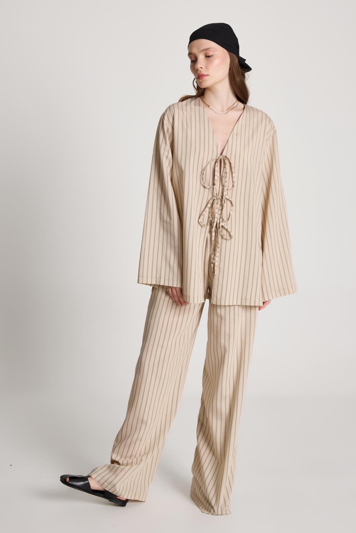 Darrell Çizgili Bağlamalı Gömlek/Pantolon Takım Bej 