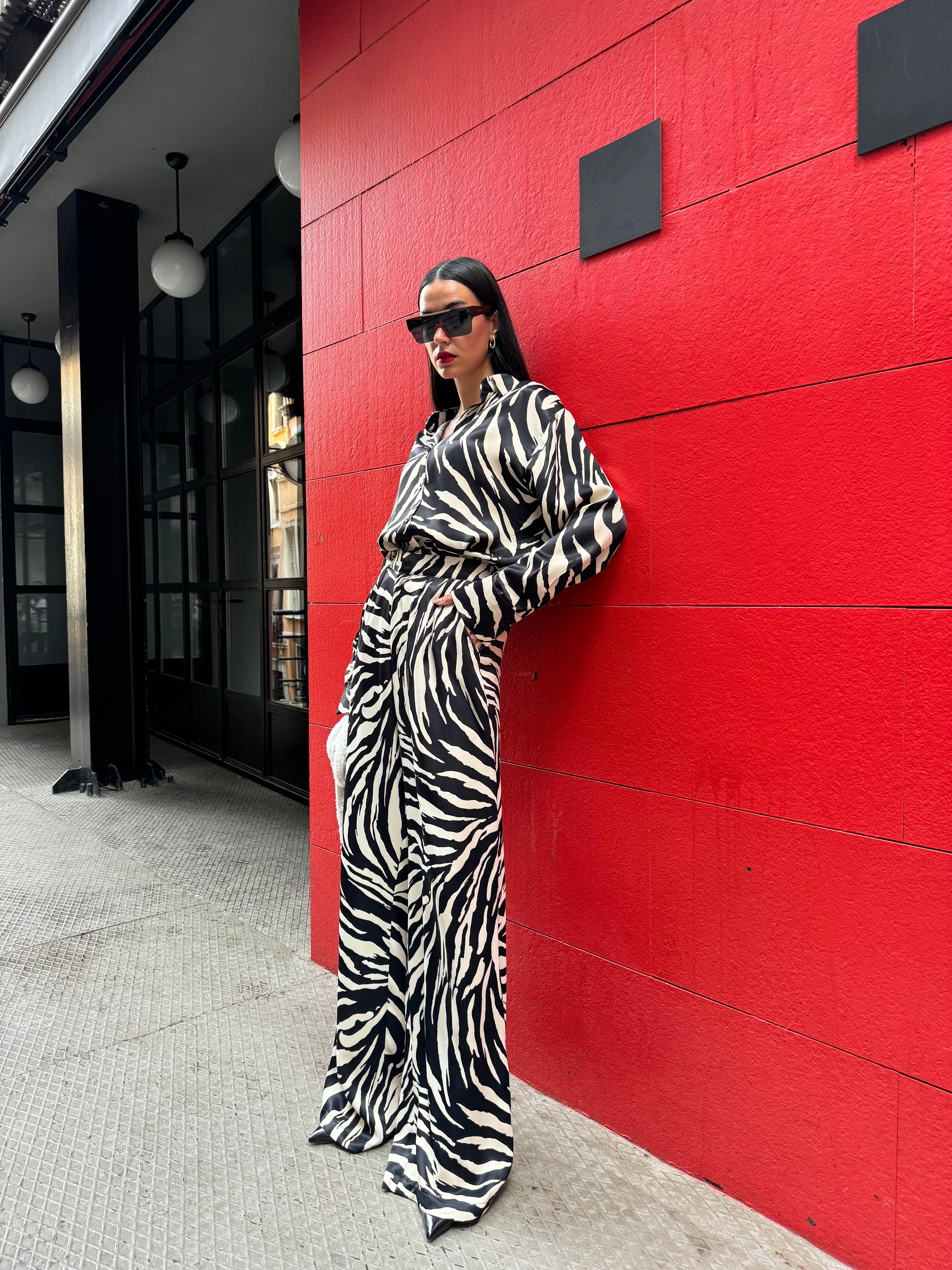 Floş Saten Zebra Desenli Pantolon