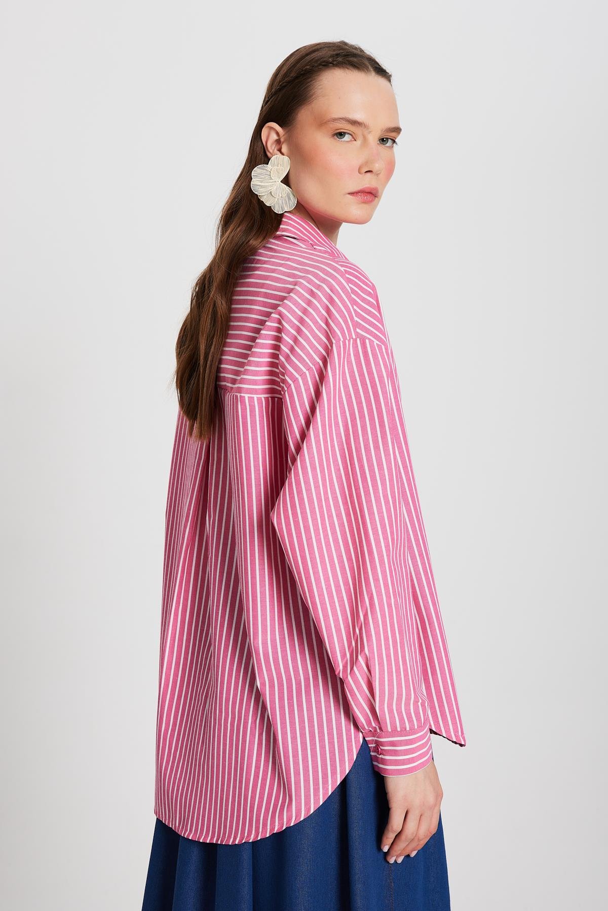 Fuşya Beyaz Çizgili Oversize Cepli Gömlek 27135