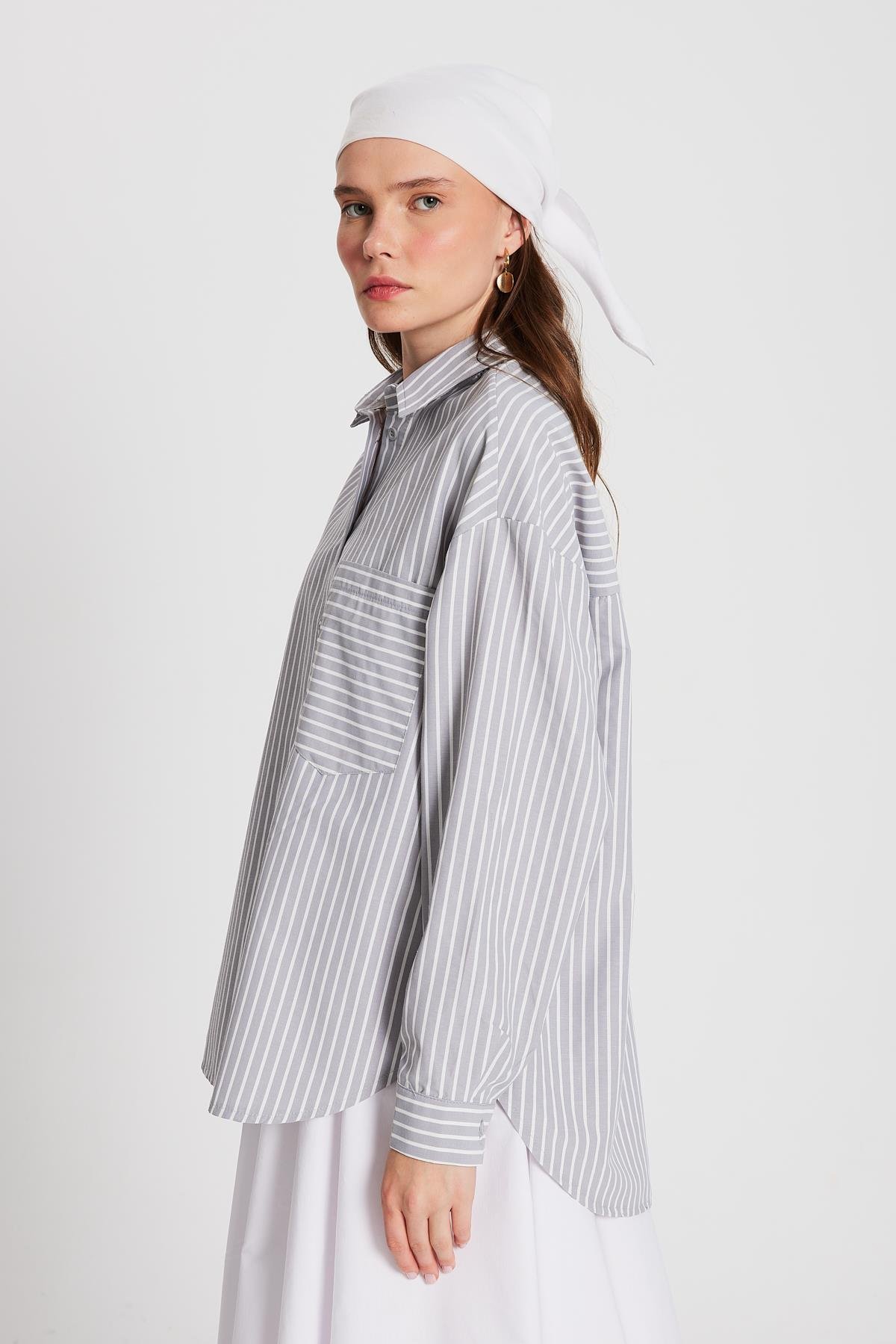 Gri Beyaz Çizgili Oversize Cepli Gömlek 27135
