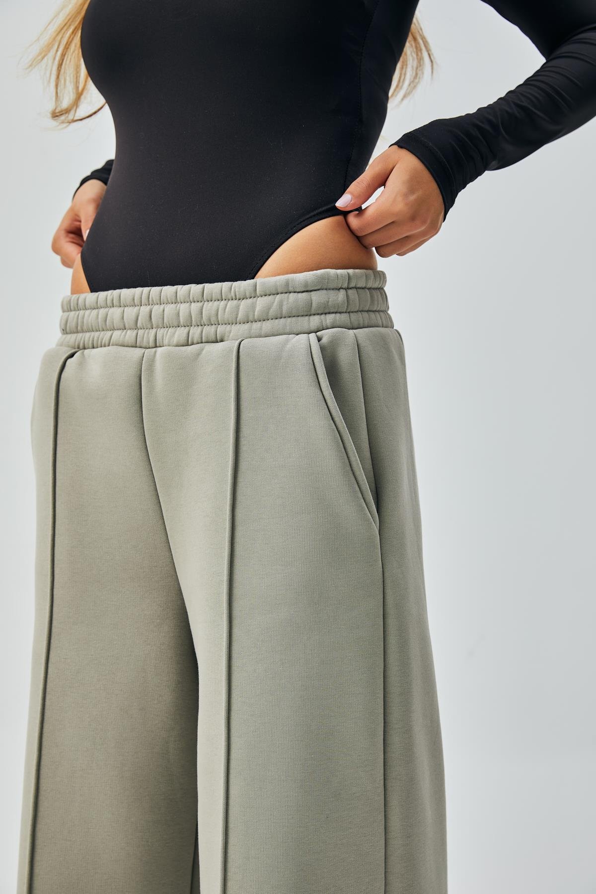 Gri Geniş Kesim Beli Lastikli Şardonlu Eşortman Altı 