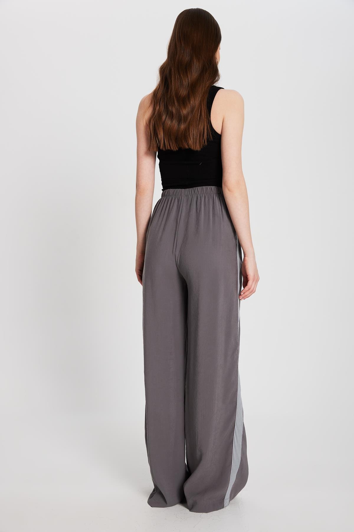 Kadın Antrasit %100 Modal Bol Kesim Yanları Şeritli Pantolon 29139