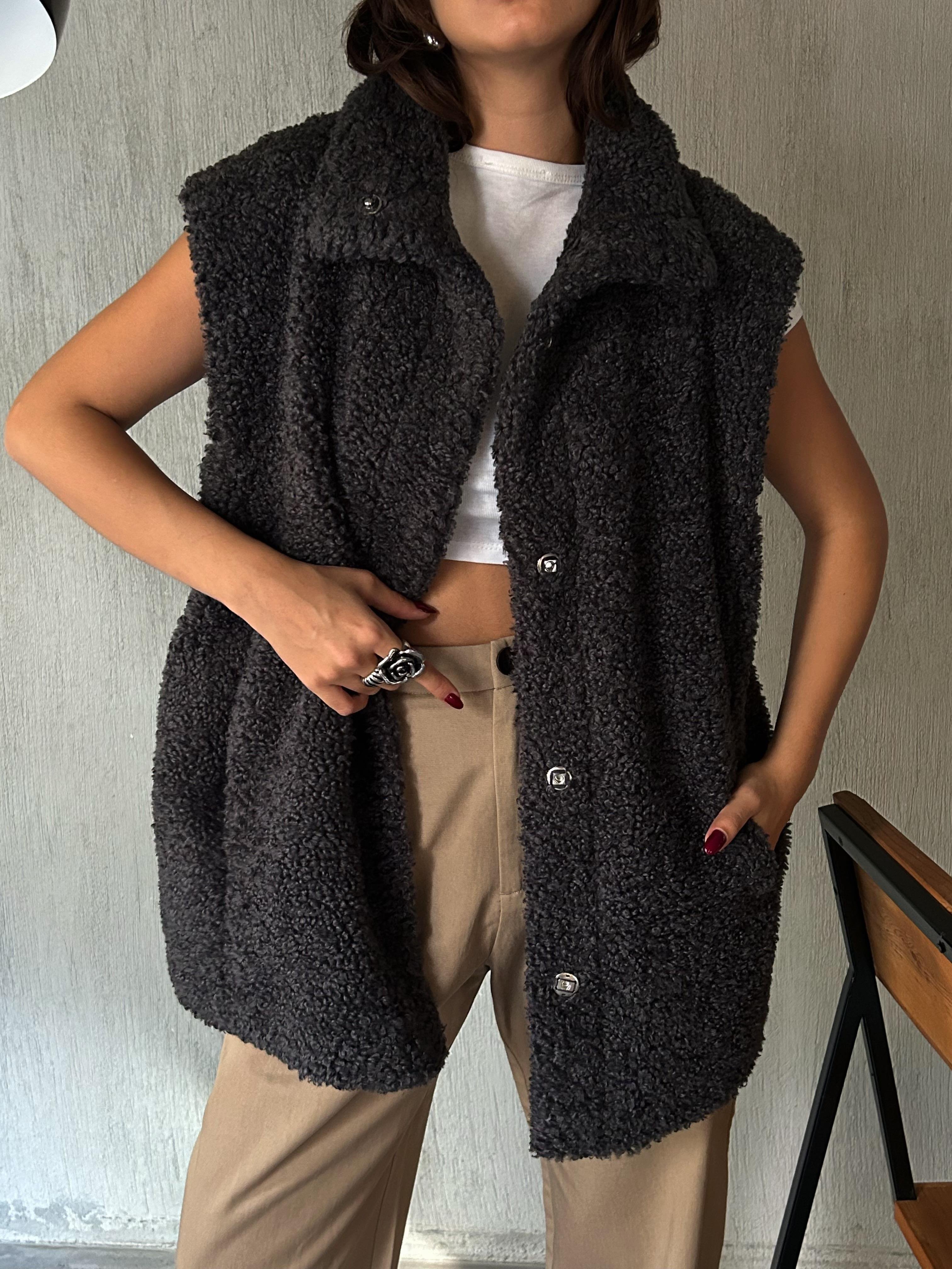 Kadın Antrasit Gizli Çıtçıt Detaylı Astarlı Peluş Yelek 28267