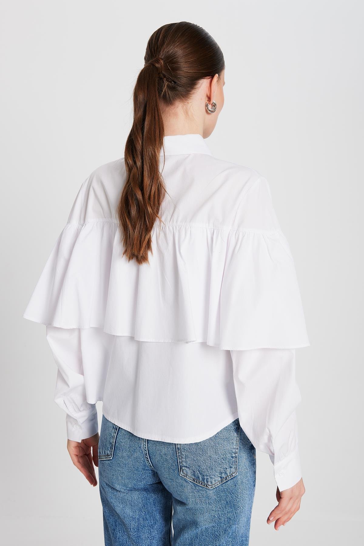 Kadın Beyaz Fırfırlı Pamuk Kumaş Geniş Kesim Gömlek 29136