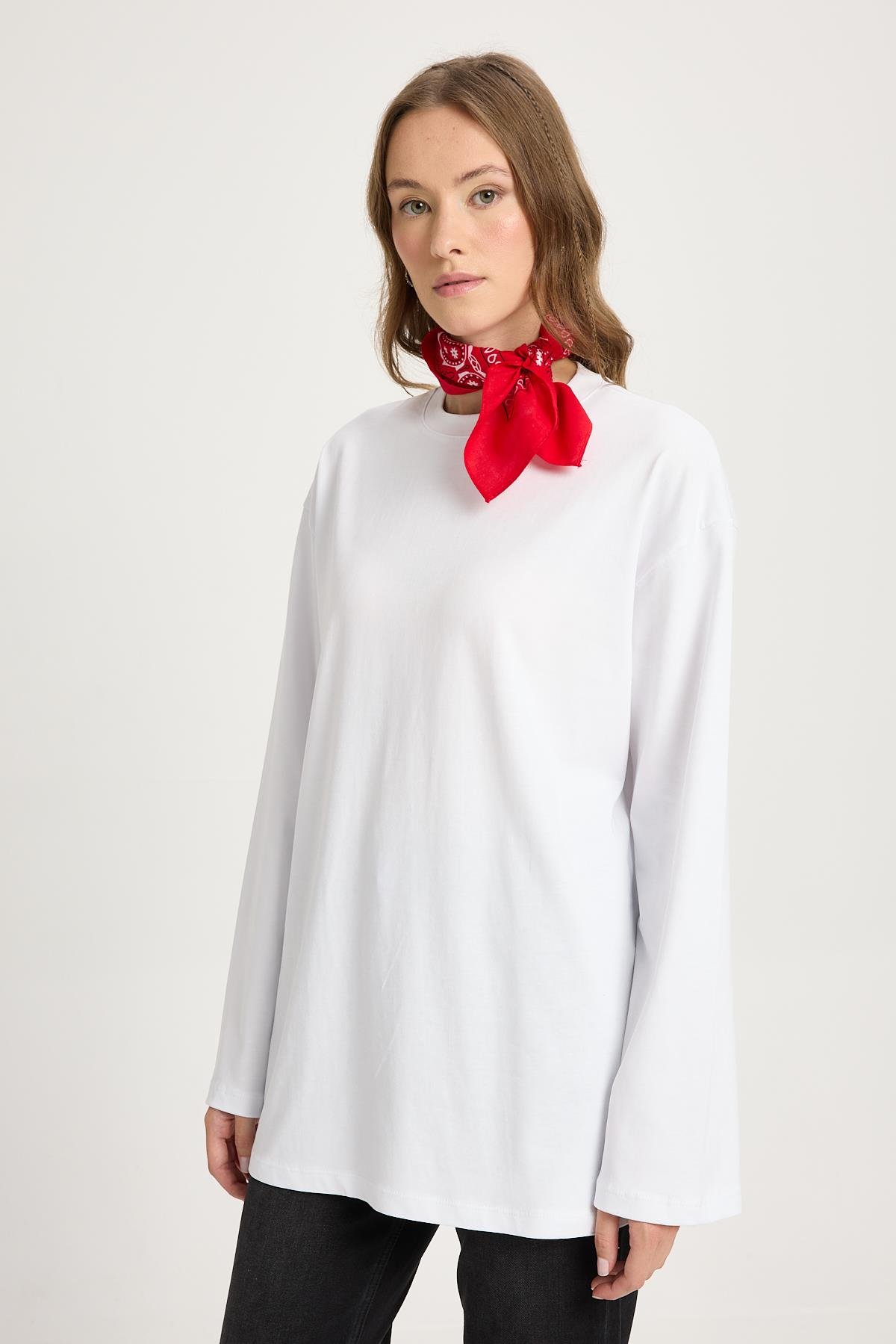 Kadın Beyaz Geniş Kol Oversize Basic T-shirt