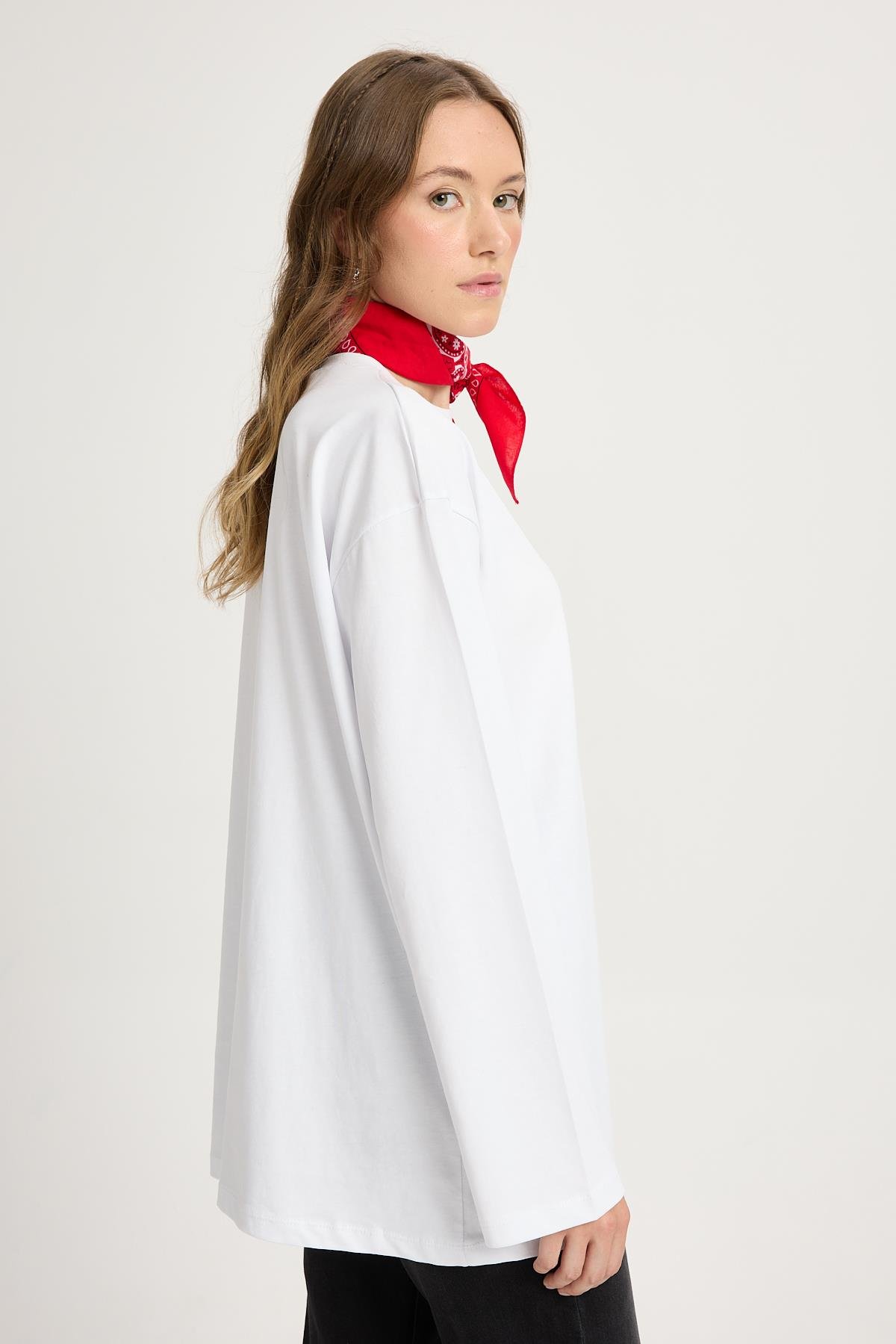 Kadın Beyaz Geniş Kol Oversize Basic T-shirt