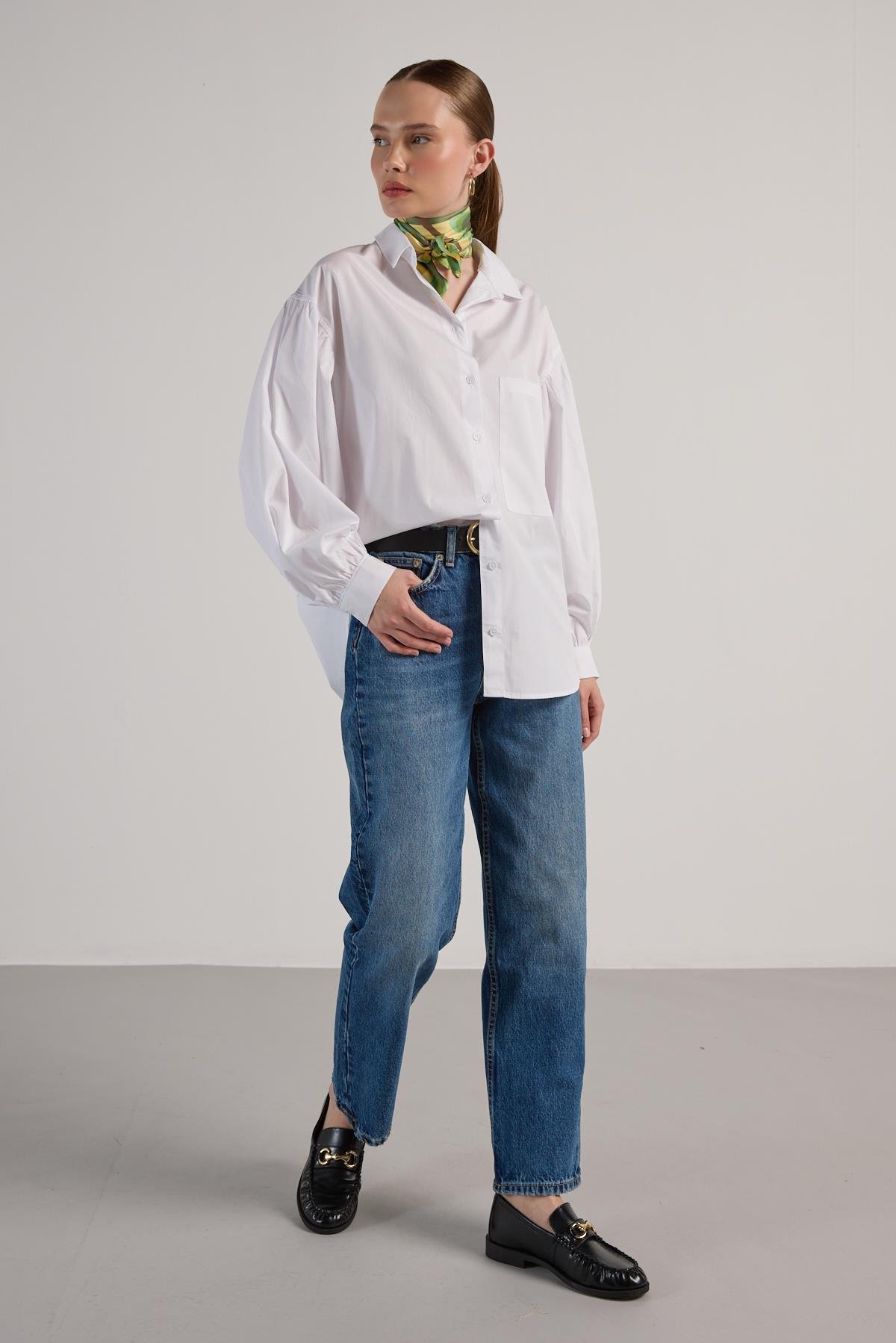 Kadın Beyaz Pileli Cep Detaylı Oversize Gömlek 30062