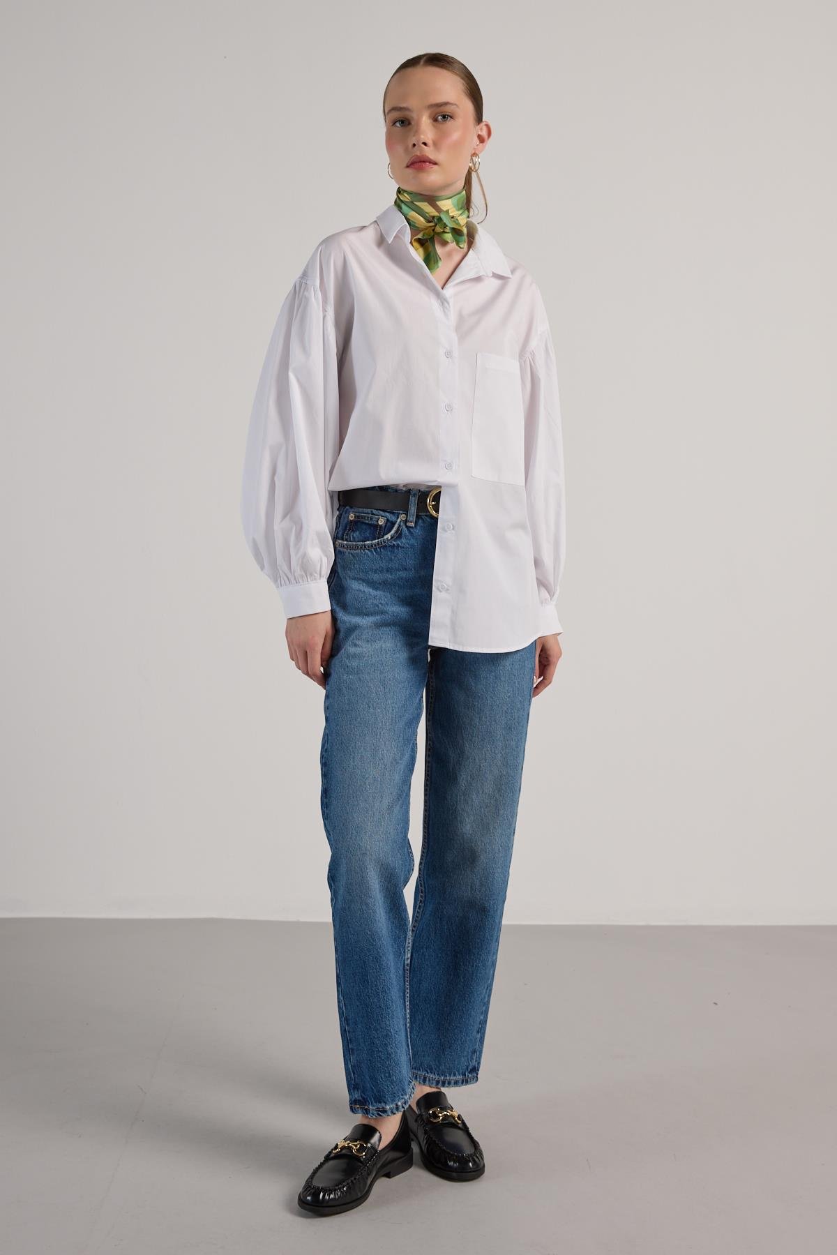 Kadın Beyaz Pileli Cep Detaylı Oversize Gömlek 30062