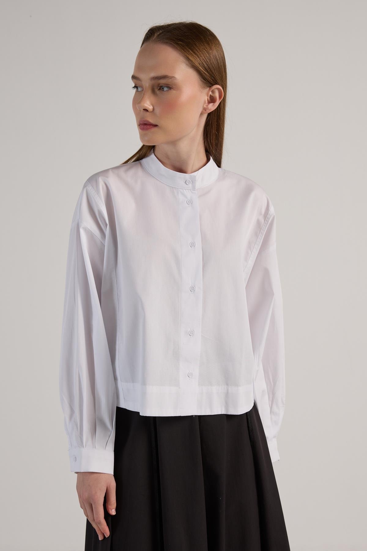 Kadın Beyaz Tasarım Oversize Kısa Gömlek 30019