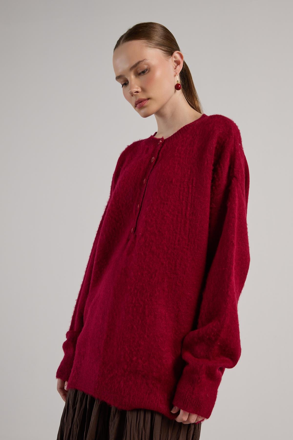 Kadın Bordo Düğme Detaylı Oversize Yumoş Kazak 30031