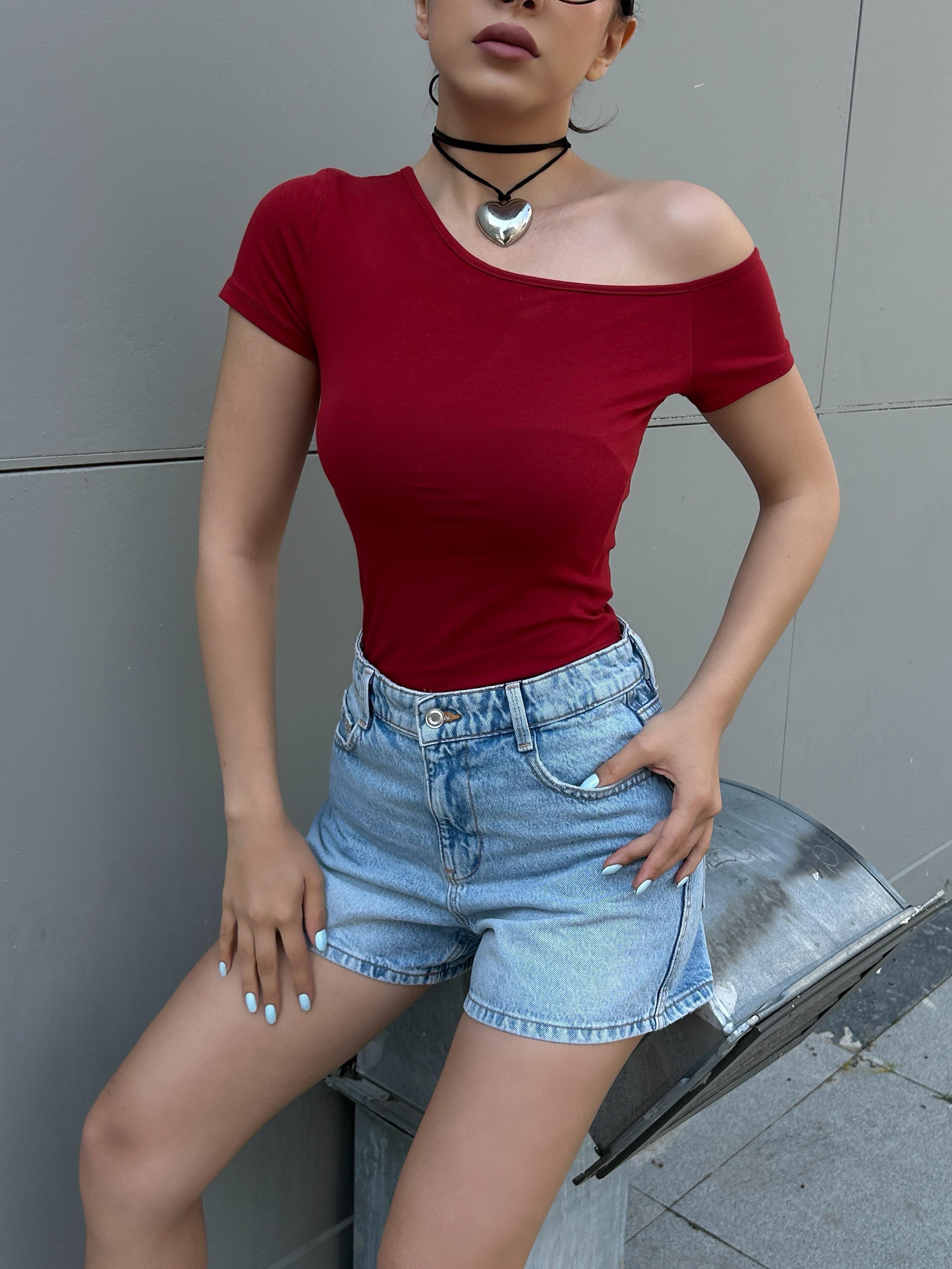 Kadın Bordo Kayık Yaka Pamuk Kumaş Kısa Kollu Body 29129
