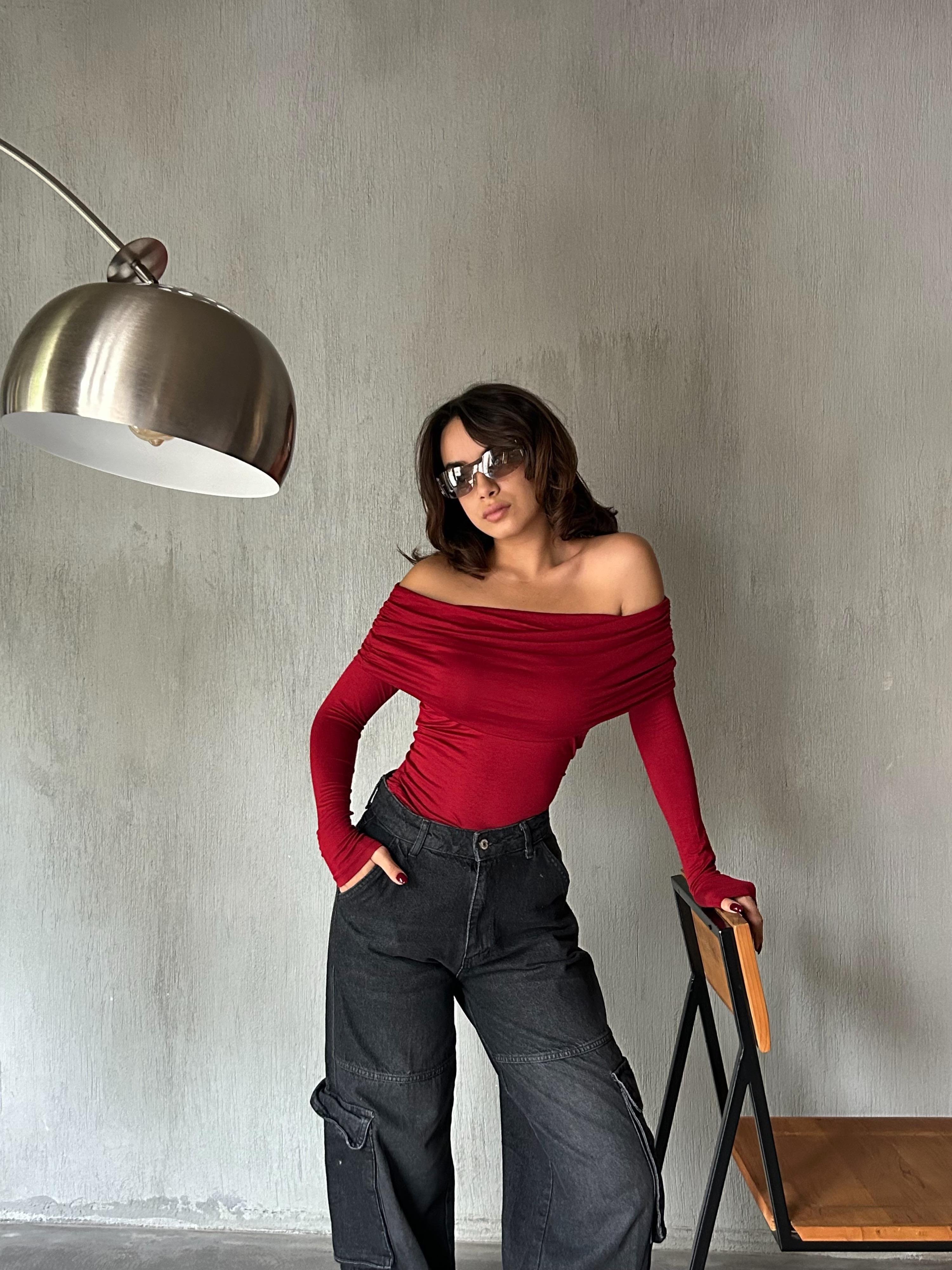 Kadın Bordo Madonna Yaka Likralı Viskon Uzun Kollu Bluz 28218