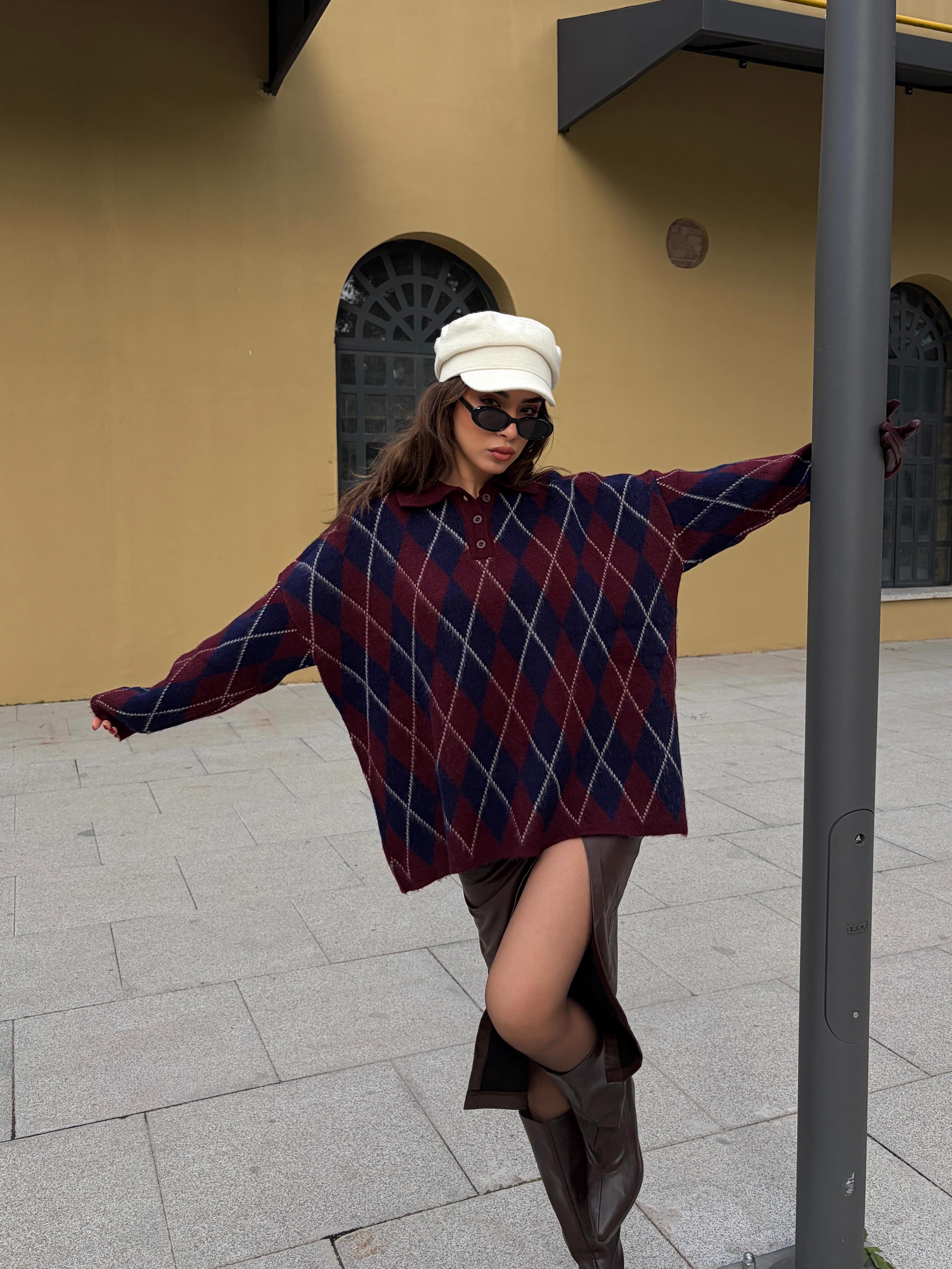 Kadın Bordo Oversize Şardonlu Ekoseli Polo Yaka Kazak 5593