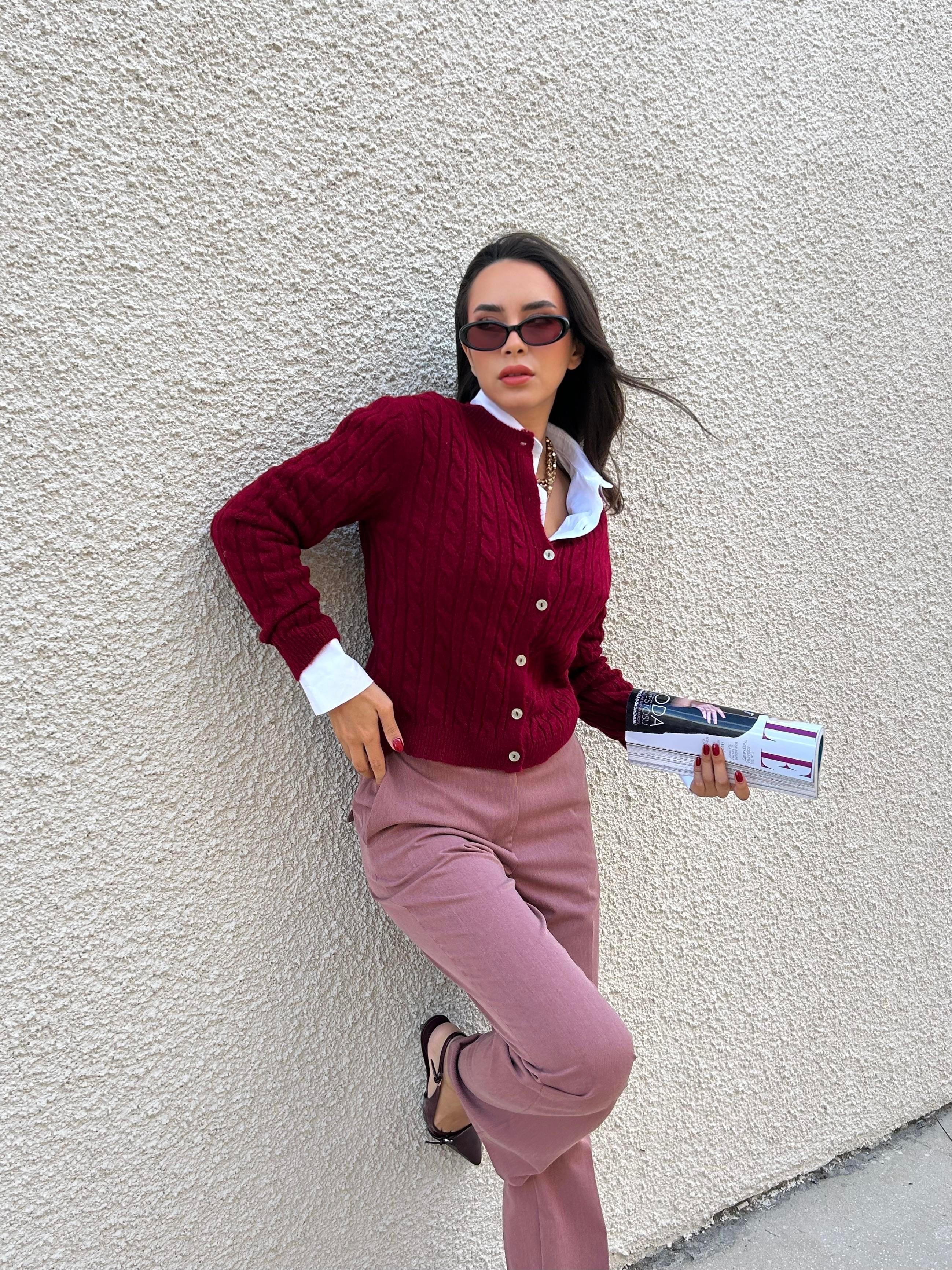 Kadın Bordo Saç Örgü Taş Düğmeli Kısa Hırka 30033