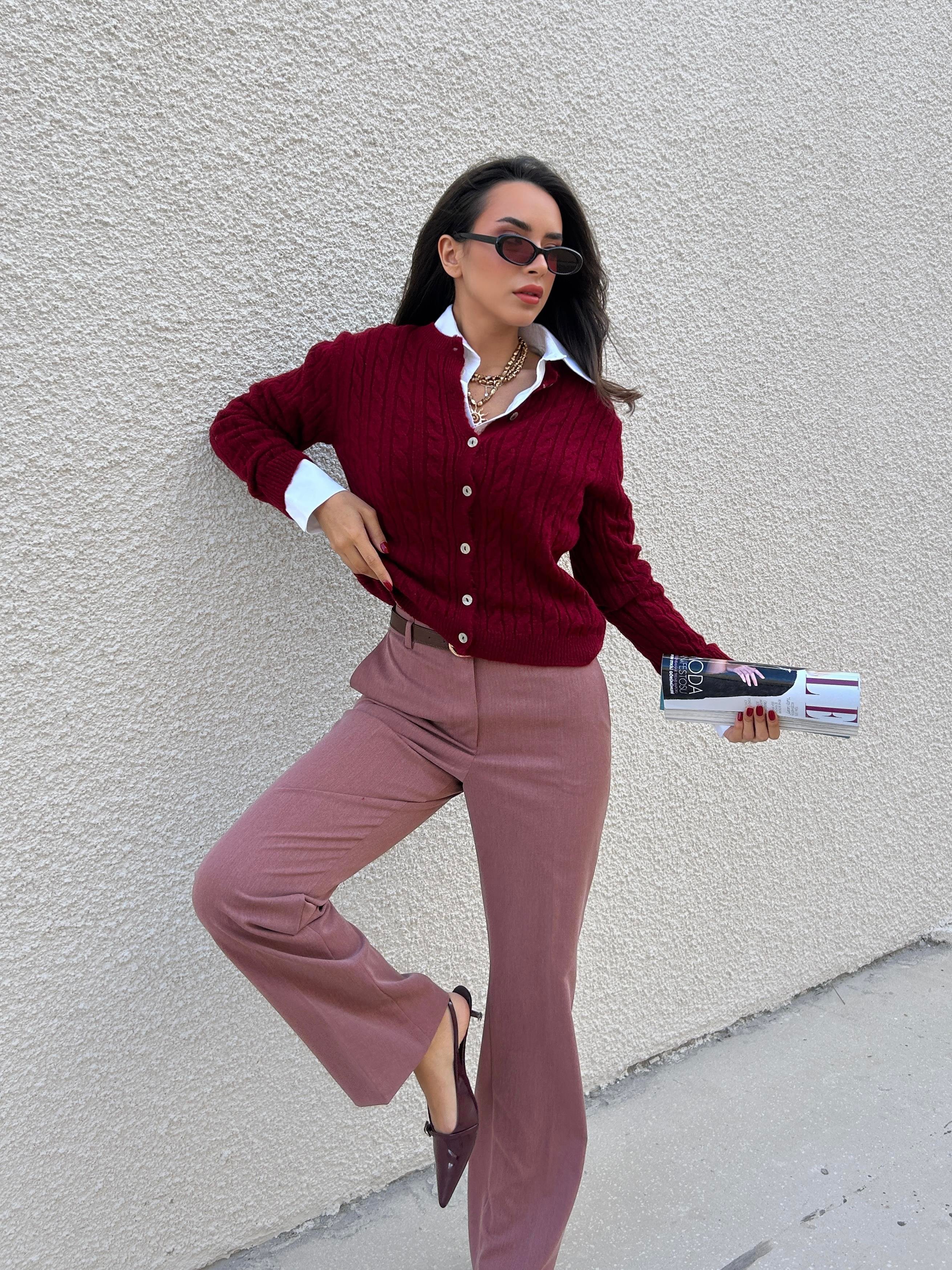 Kadın Bordo Saç Örgü Taş Düğmeli Kısa Hırka 30033