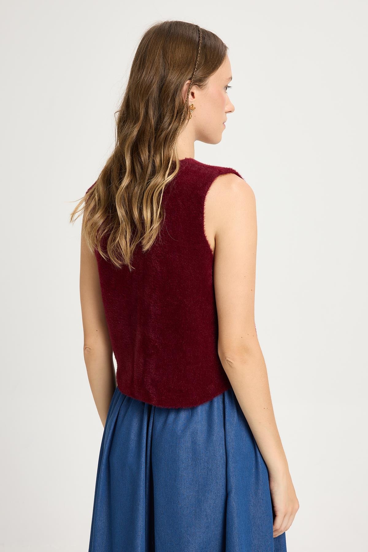 Kadın Bordo Triko Yelek Gold Düğme Detaylı Yumuşak Dokulu 2541