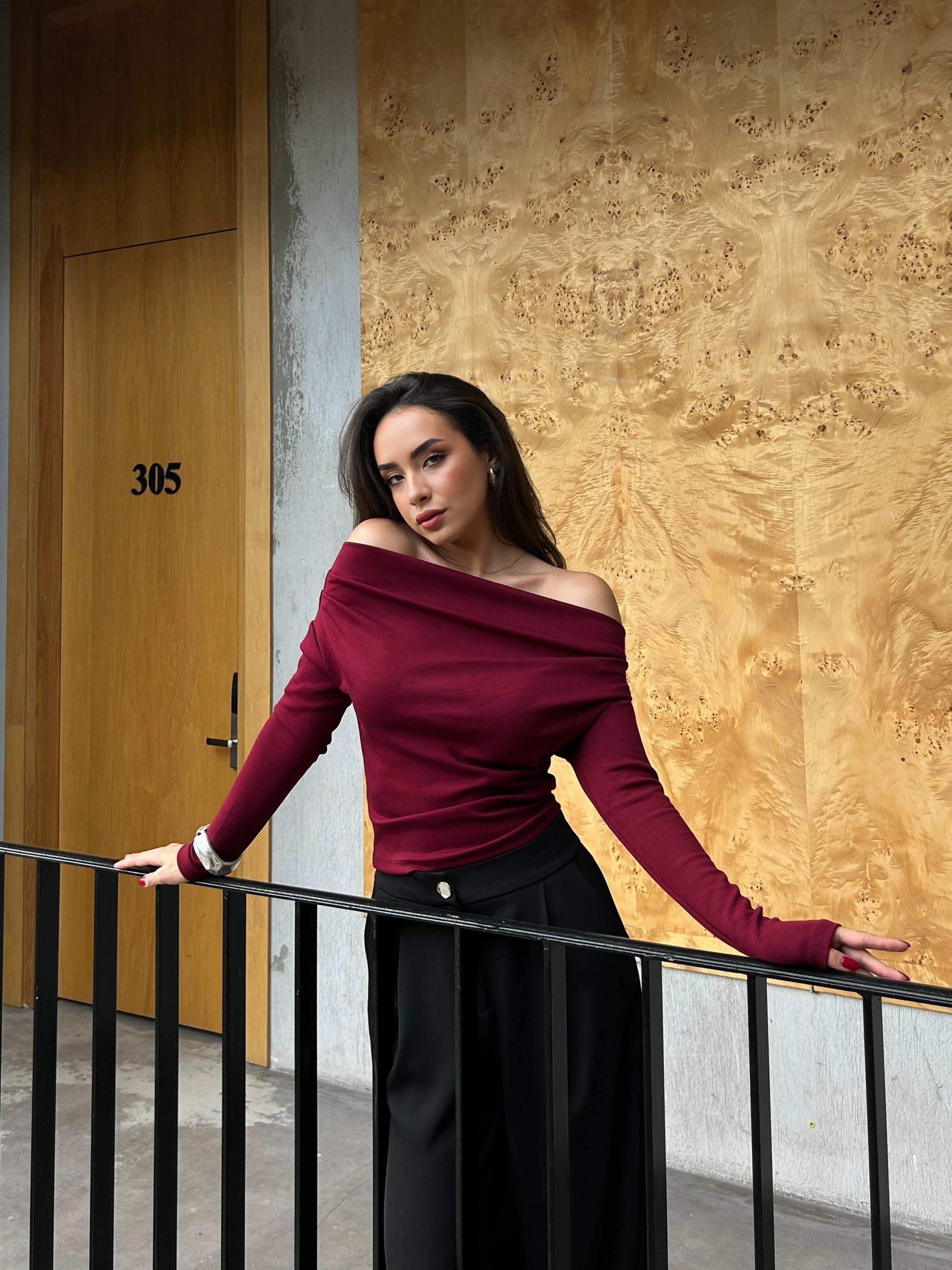 Kadın Bordo Uzun Kollu Düşük Omuz Bluz 30079