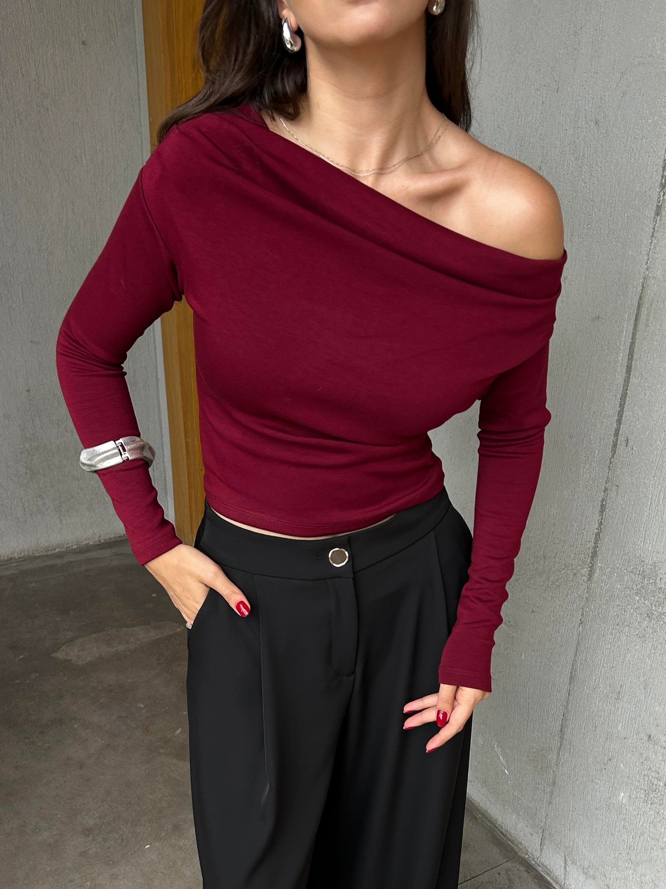 Kadın Bordo Uzun Kollu Düşük Omuz Bluz 30079