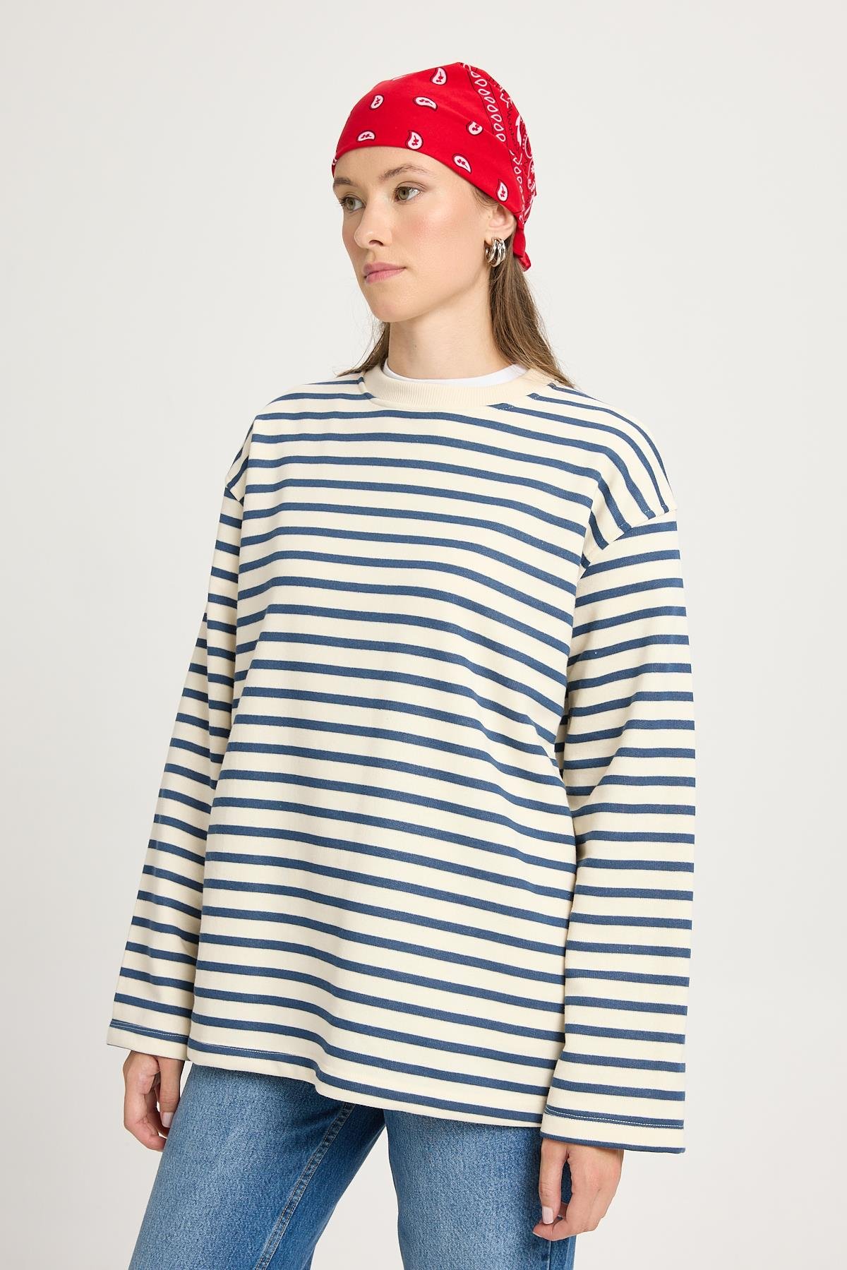 Kadın Çizgili Oversize Lacivert Krem Sweatshirt 30010