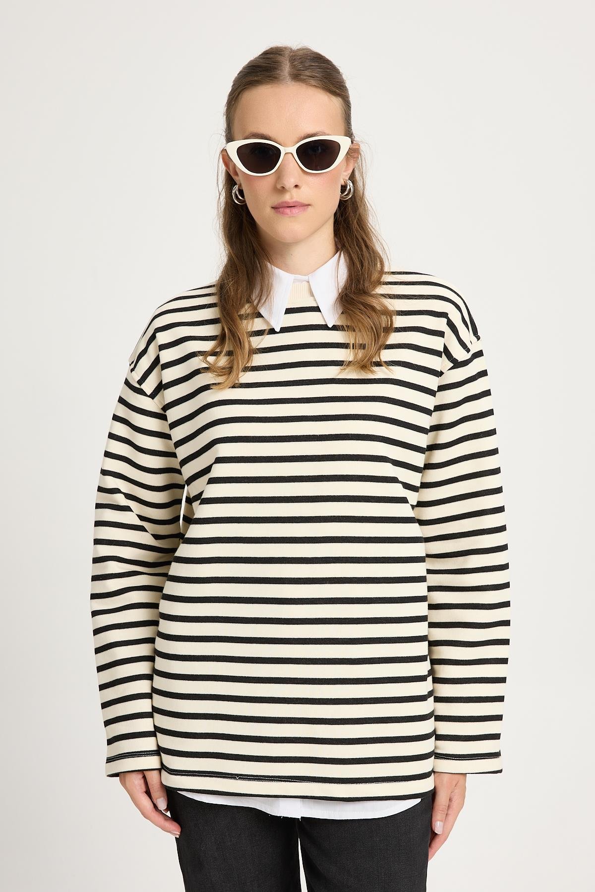 Kadın Çizgili Oversize Siyah Krem Sweatshirt 30010