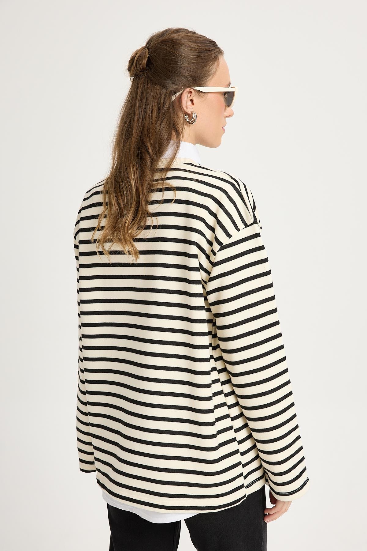 Kadın Çizgili Oversize Siyah Krem Sweatshirt 30010