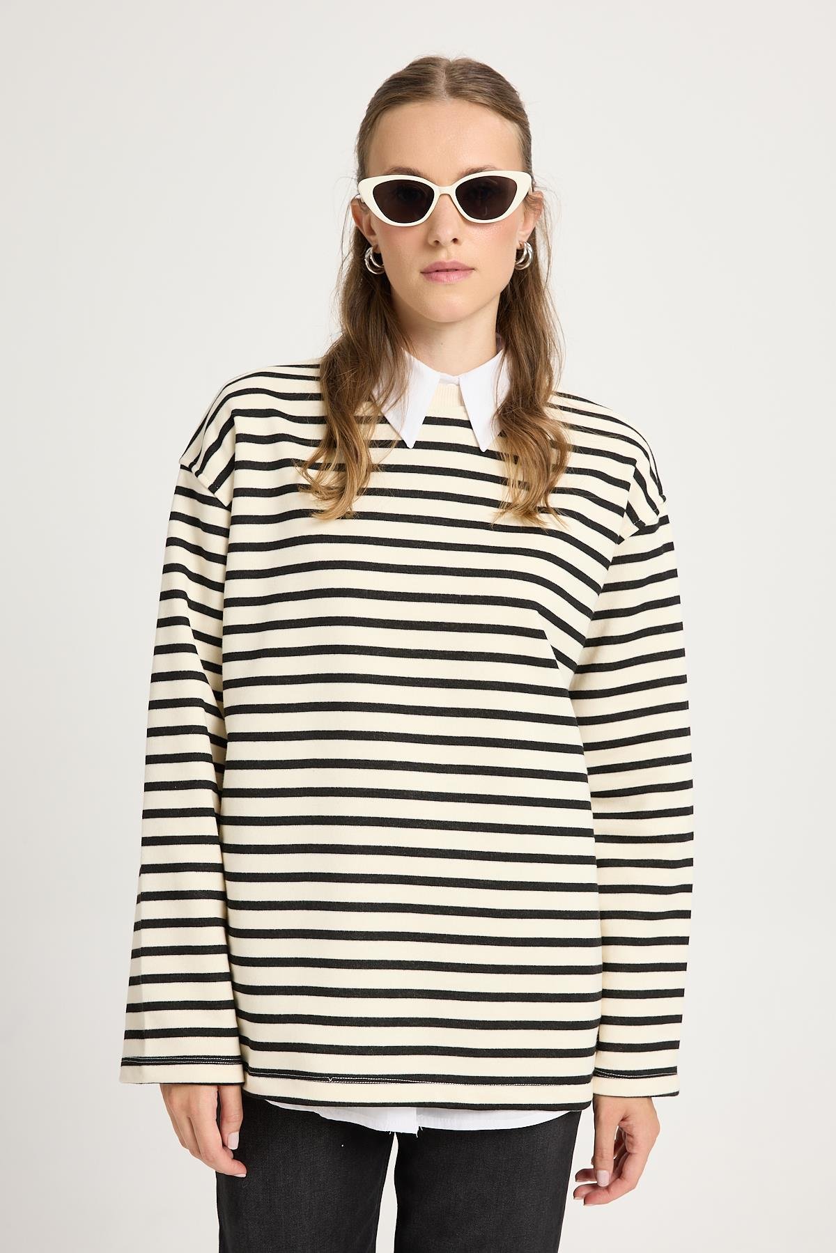 Kadın Çizgili Oversize Siyah Krem Sweatshirt 30010