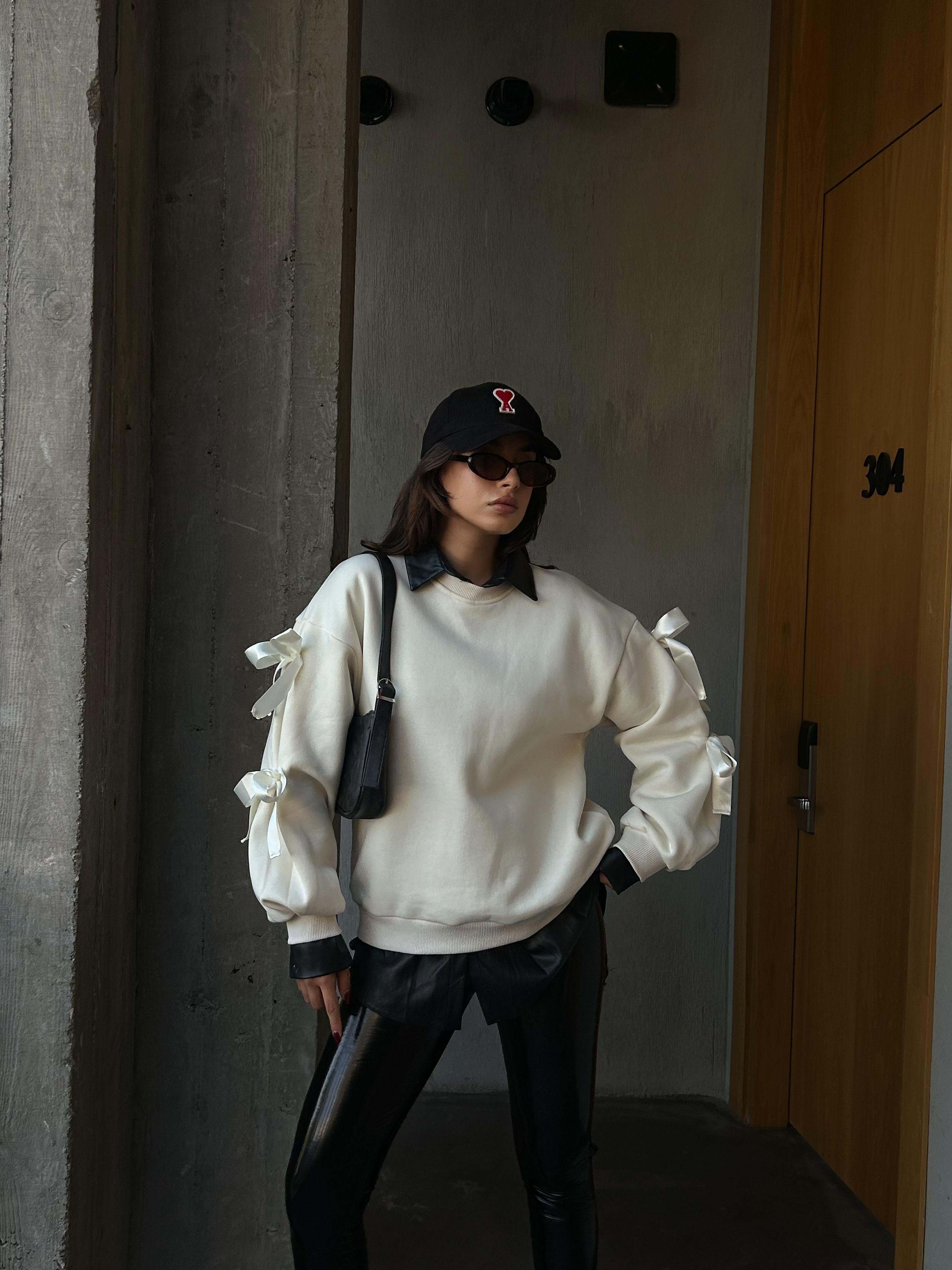 Kadın Ekru 3 İplik Şardonlu Geniş Kesim Kurdele Detaylı Sweatshirt 28318