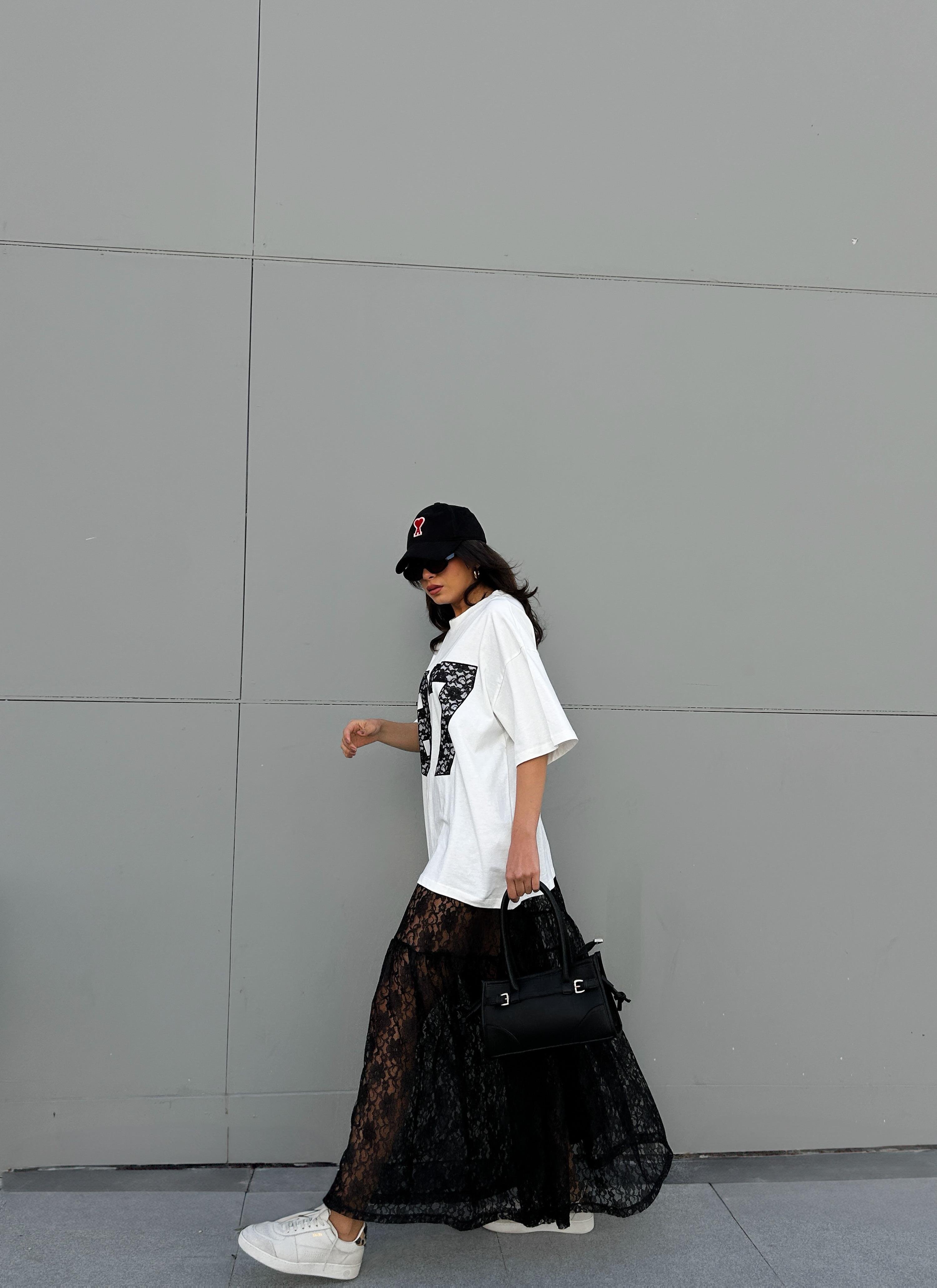 Kadın Ekru Dantel Nakışlı T-shirt 29055