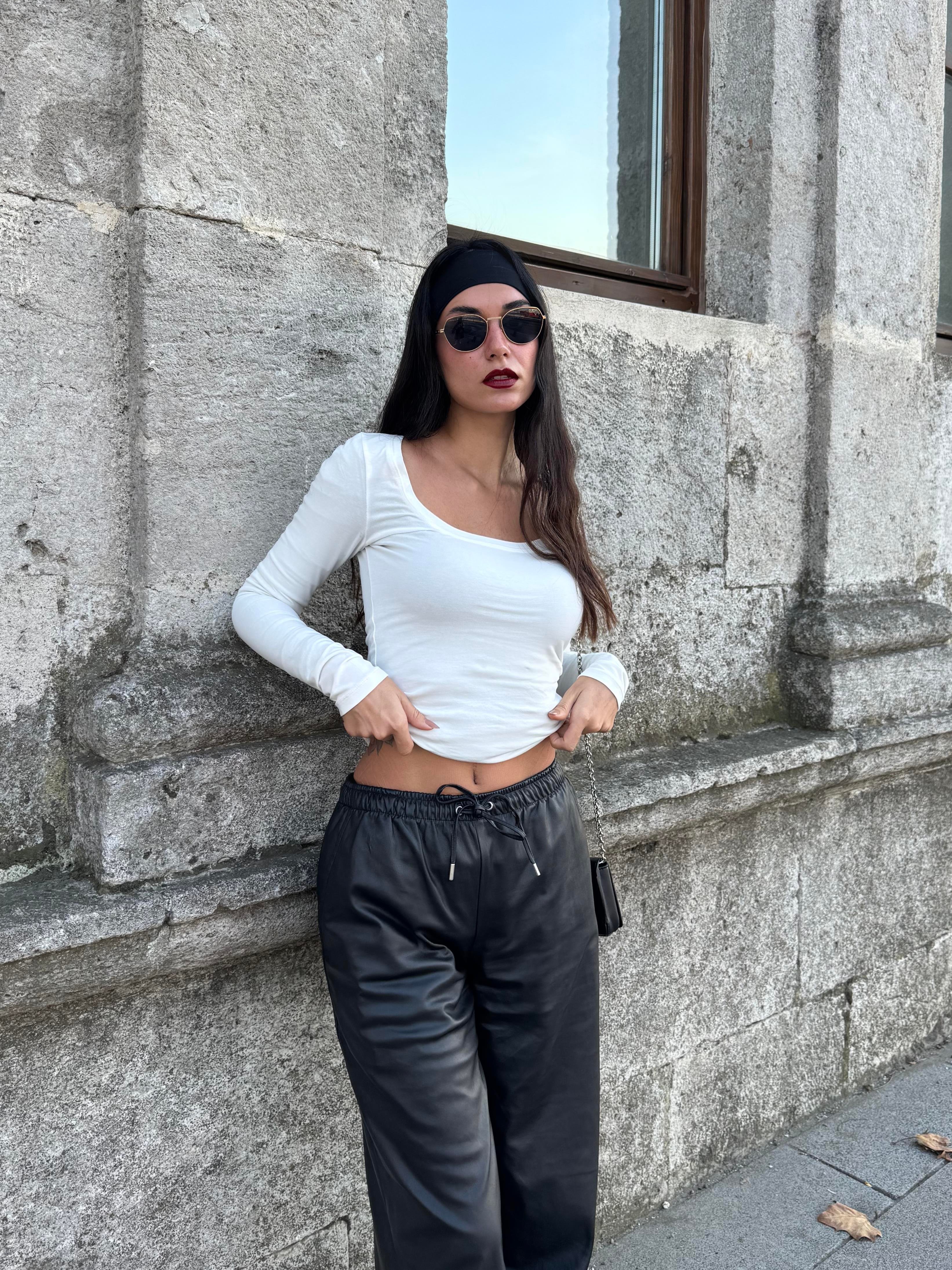 Kadın Ekru Kayık Yaka Pamuklu Body 28338