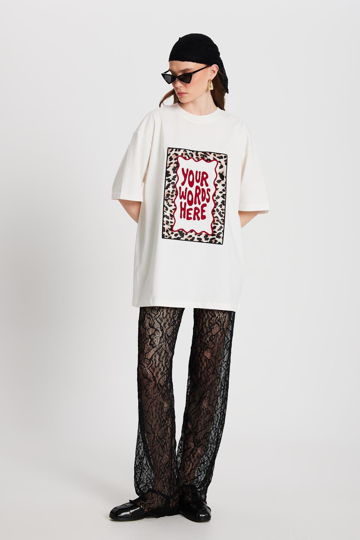 Kadın Ekru Oversize Nakışlı T-shirt 29160