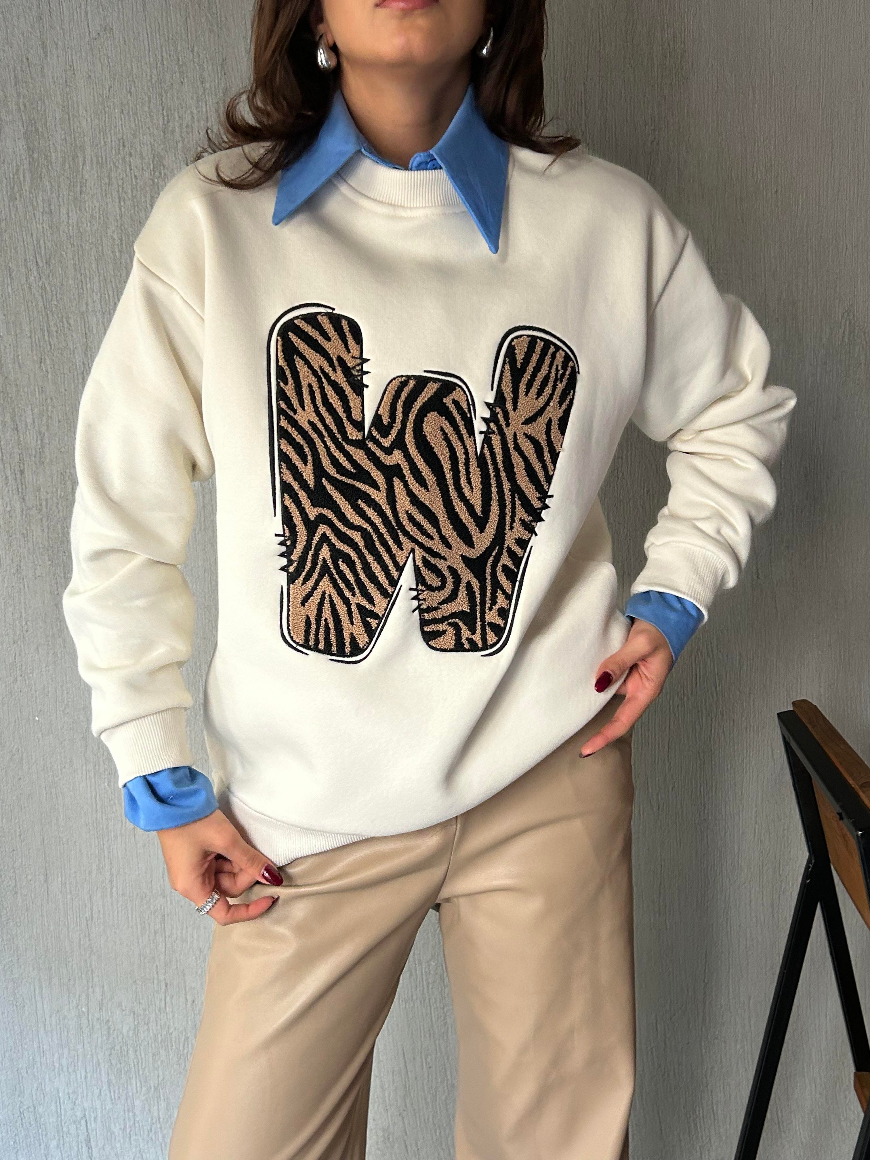 Kadın Ekru Süzene Nakışlı 3 İplik Şardonlu Geniş Kesim Sweatshirt 28314