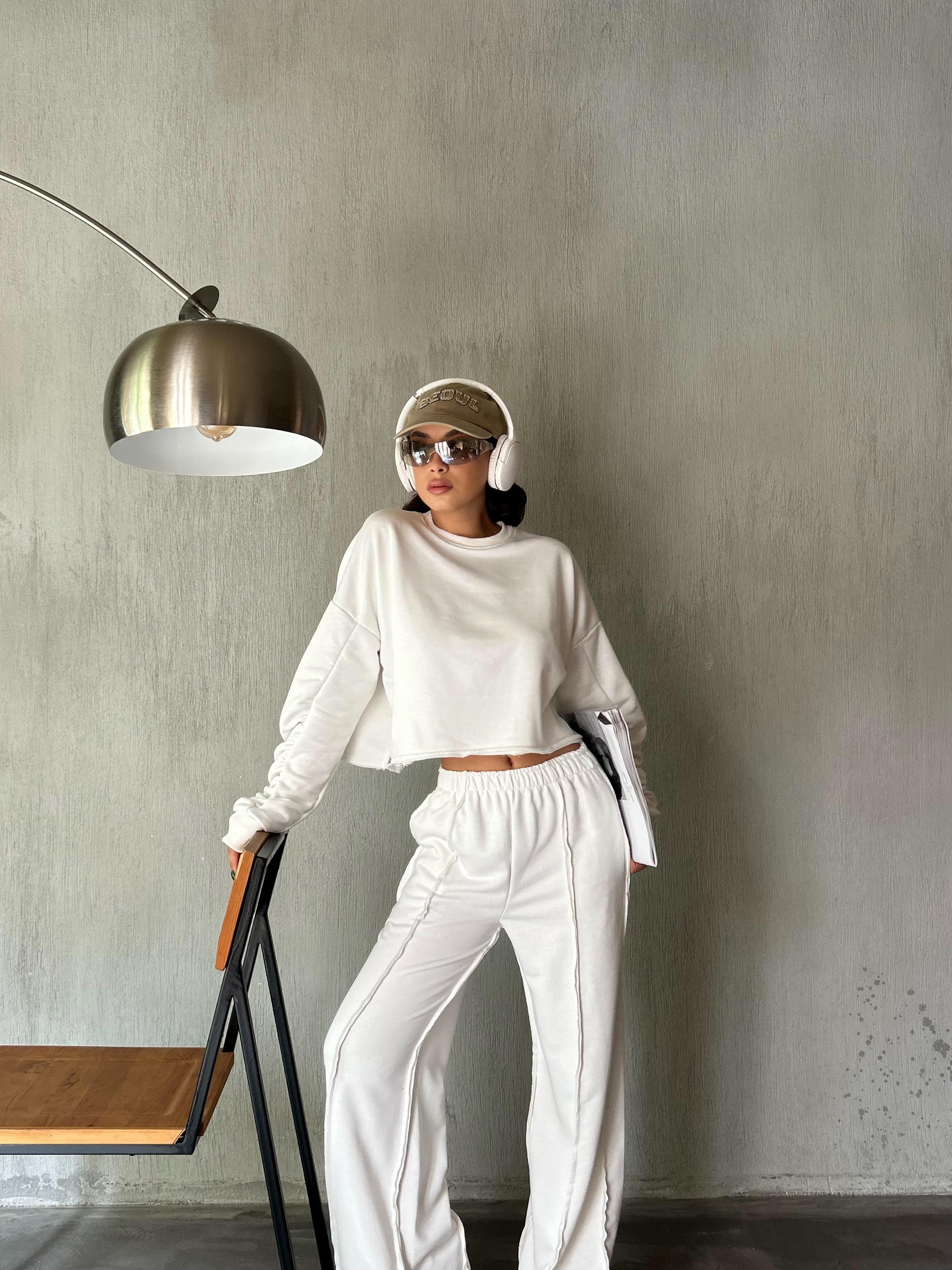 Kadın Ekru Tasarım Sweatshirt ve Pis Dikiş Bol Kesim Şardonsuz Eşofman Alt/Üst Takım 28374