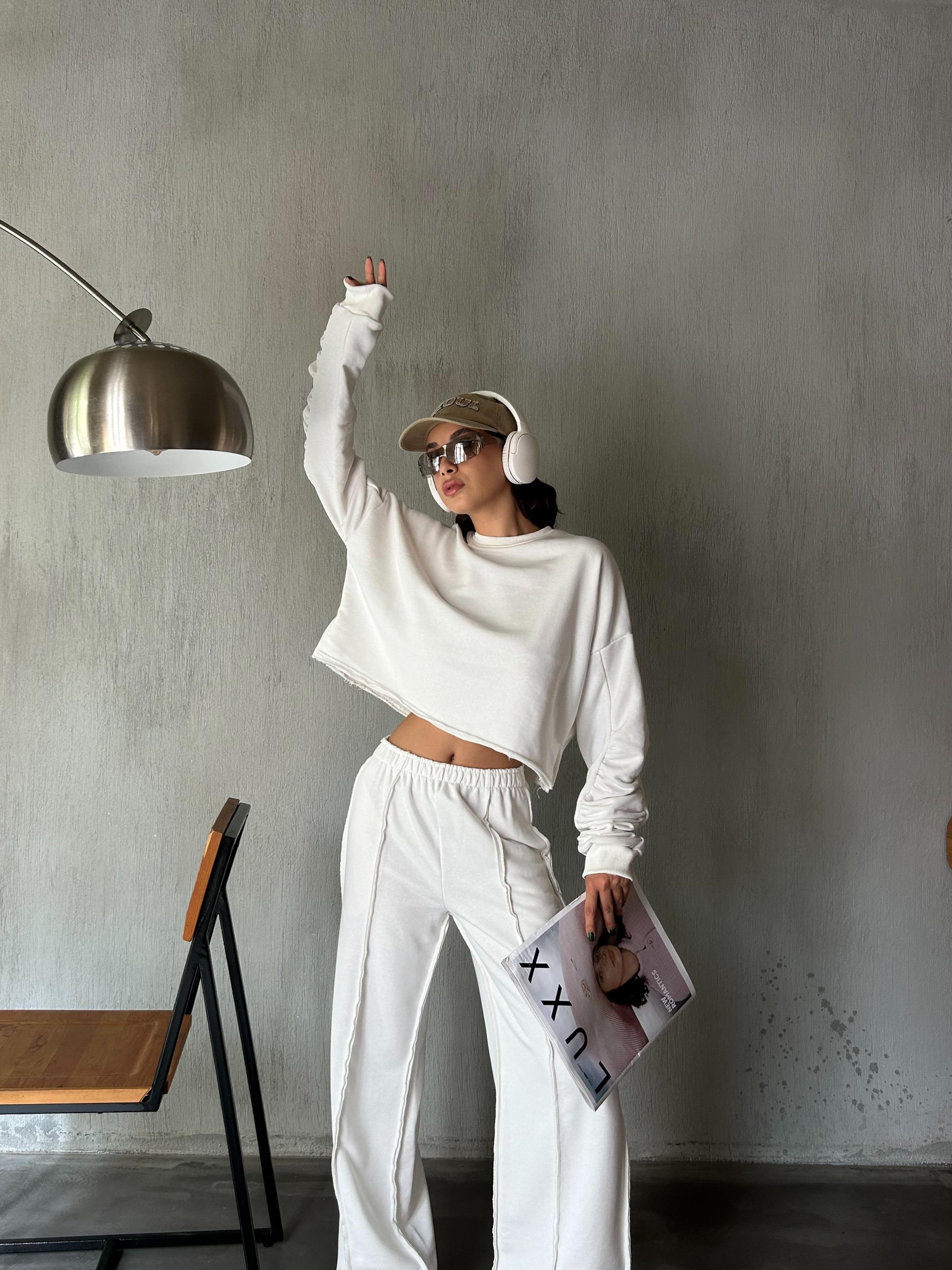 Kadın Ekru Tasarım Sweatshirt ve Pis Dikiş Bol Kesim Şardonsuz Eşofman Alt/Üst Takım 28374