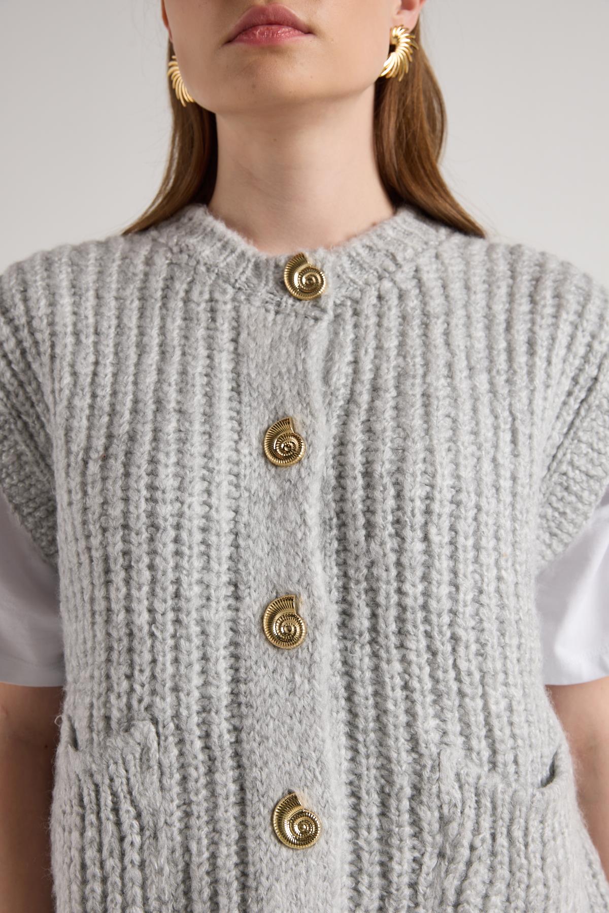 Kadın Gri Saç Örgü Düğme Detaylı Triko Yelek 5584