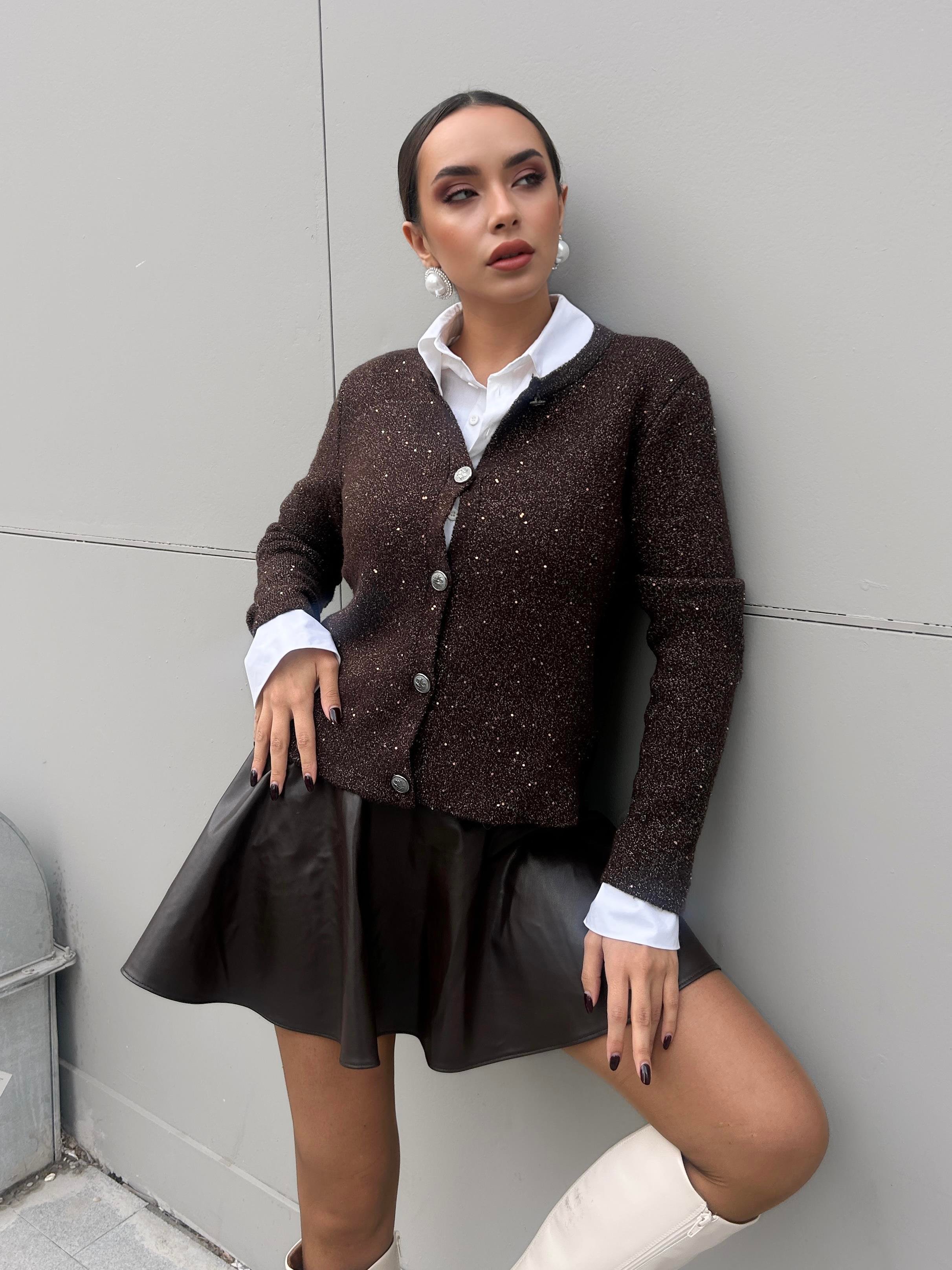 Kadın Hırka Kahve Pullu Simli Düğmeli Triko Hırka 5590