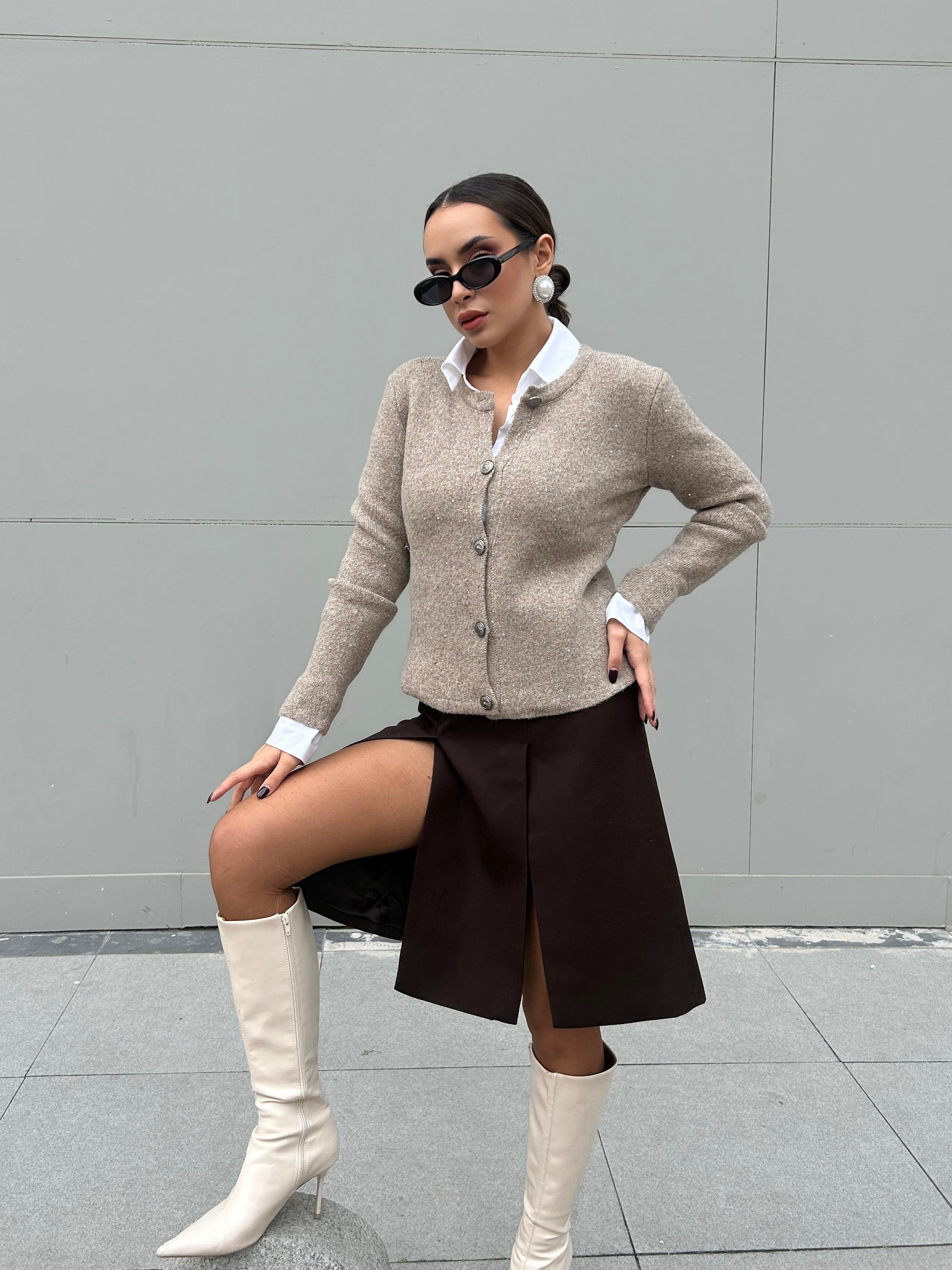 Kadın Hırka Vizon Pullu Simli Düğmeli Triko Hırka 5590