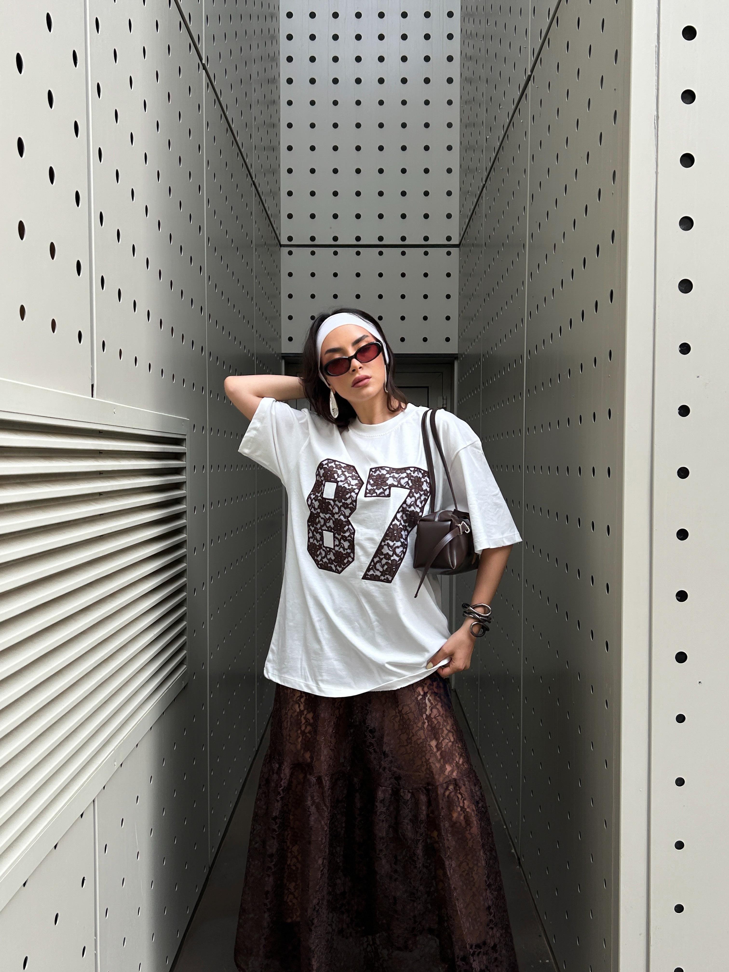 Kadın Kahve Dantel Nakışlı Oversize T-shirt 29055